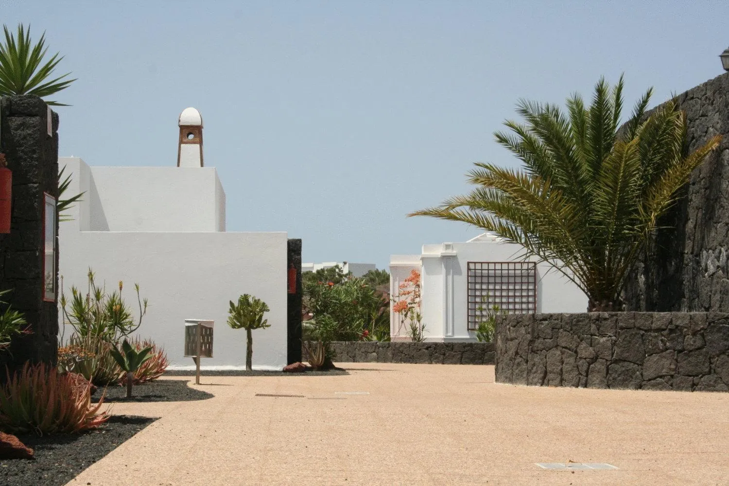 Facade/entrance in Apartamentos LIVVO Coloradamar