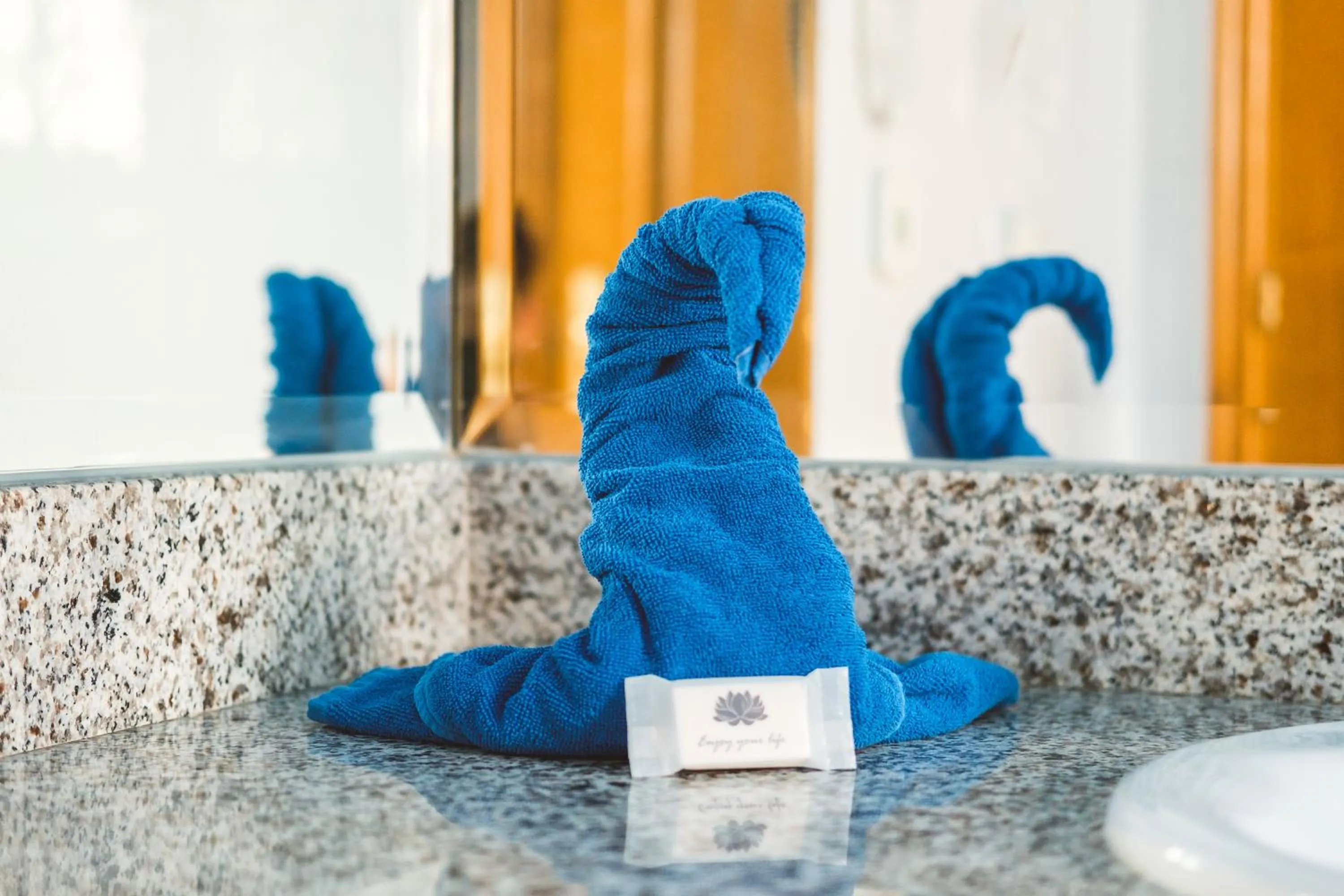 Bathroom in Apartamentos LIVVO Coloradamar