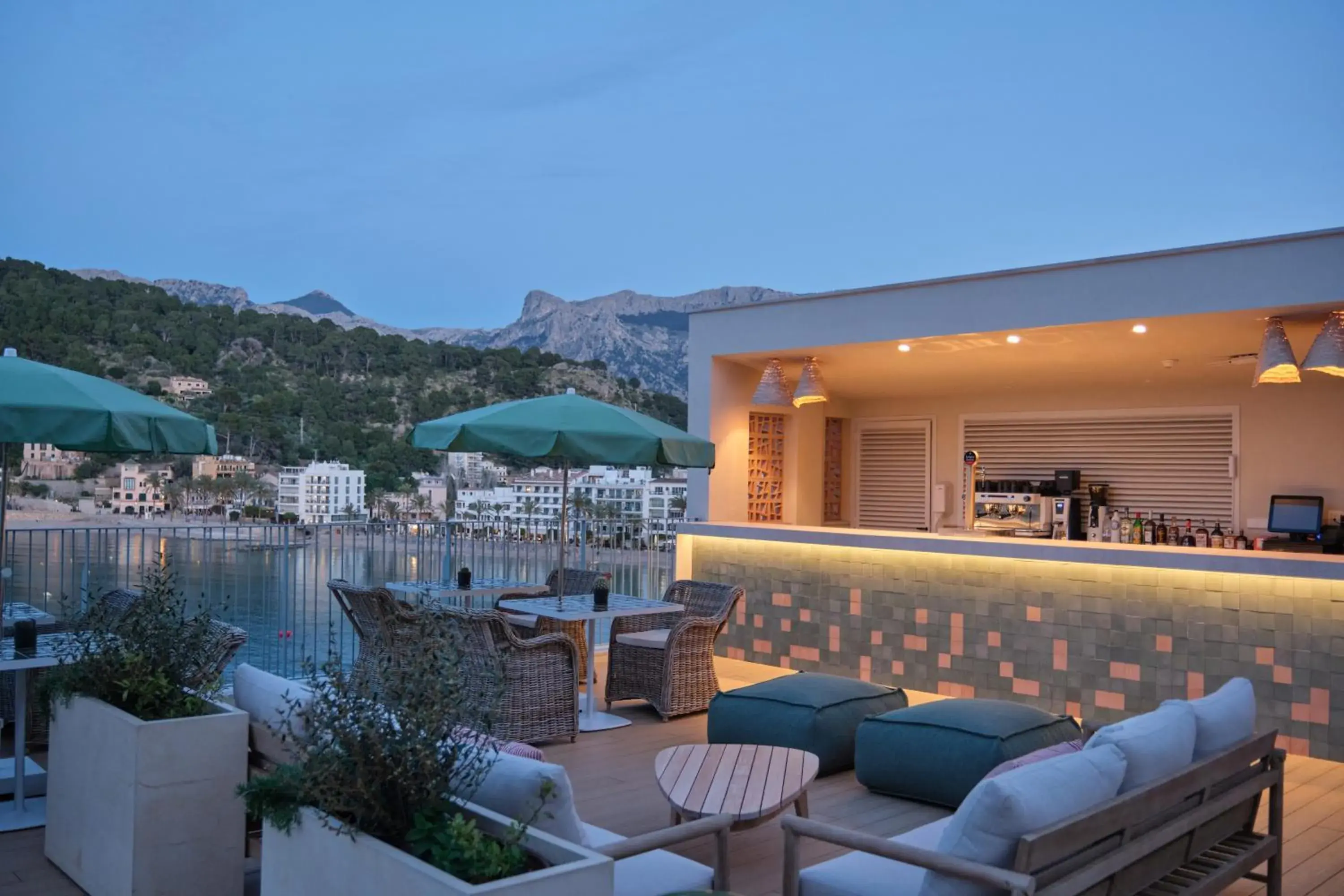Lounge or bar in Salino Port Soller Lounge or bar in Salino Port Soller