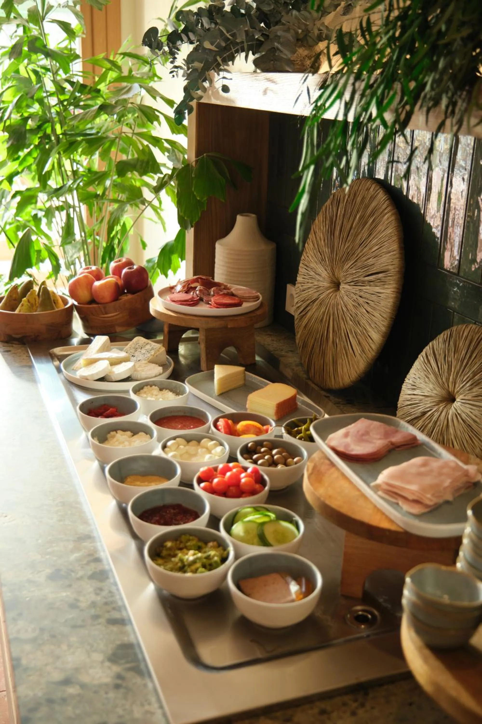 Buffet breakfast in Salino Port Soller