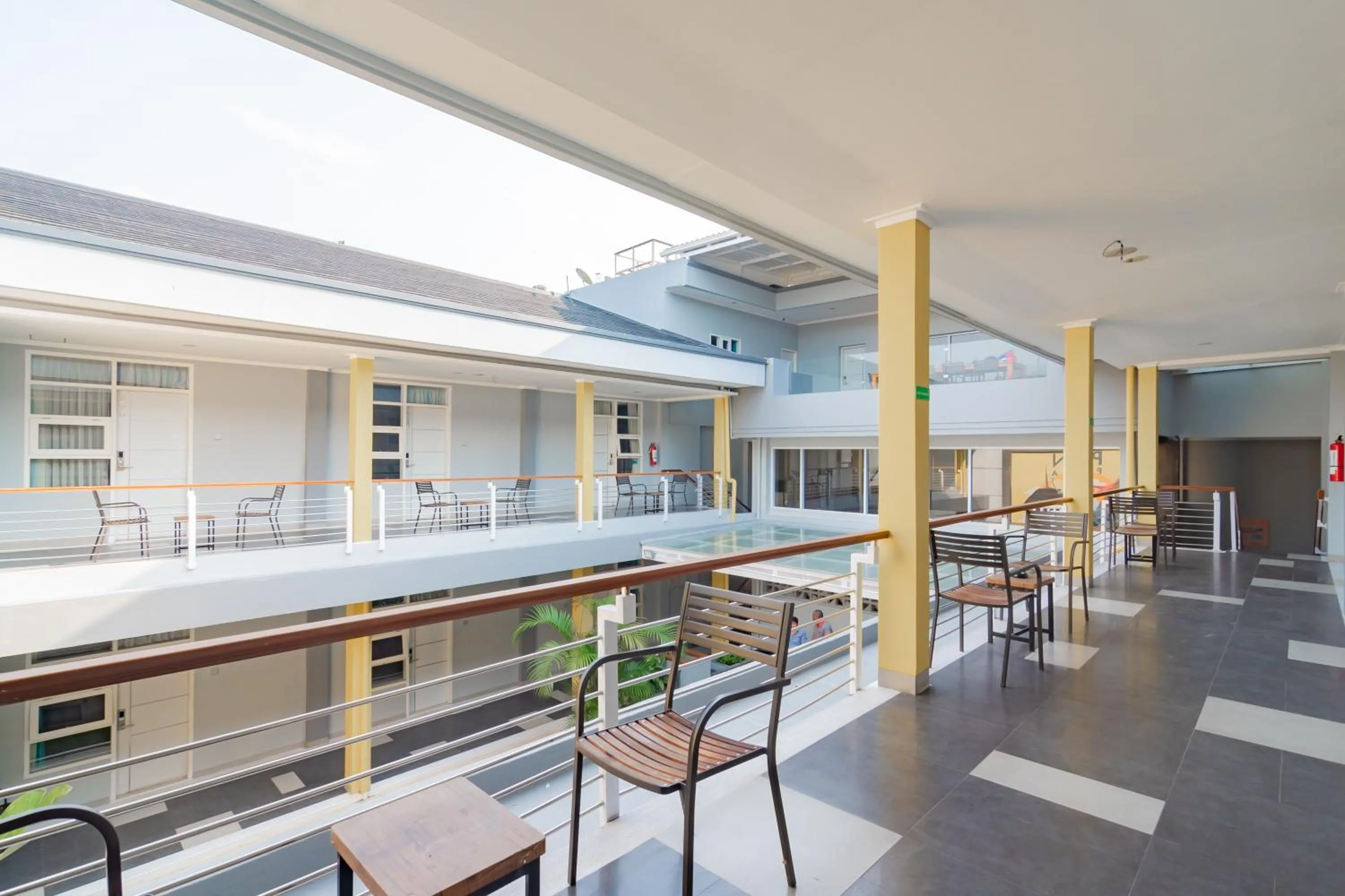 Balcony/Terrace in RedDoorz Plus @ Point Phila Cihampelas