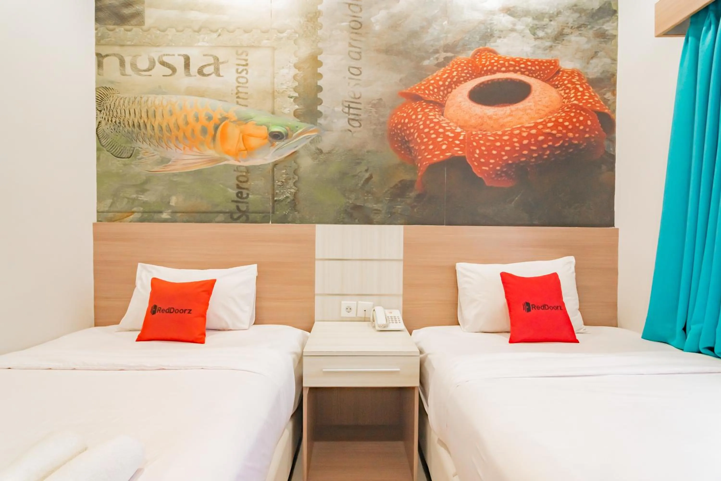 Bedroom, Bed in RedDoorz Plus @ Point Phila Cihampelas