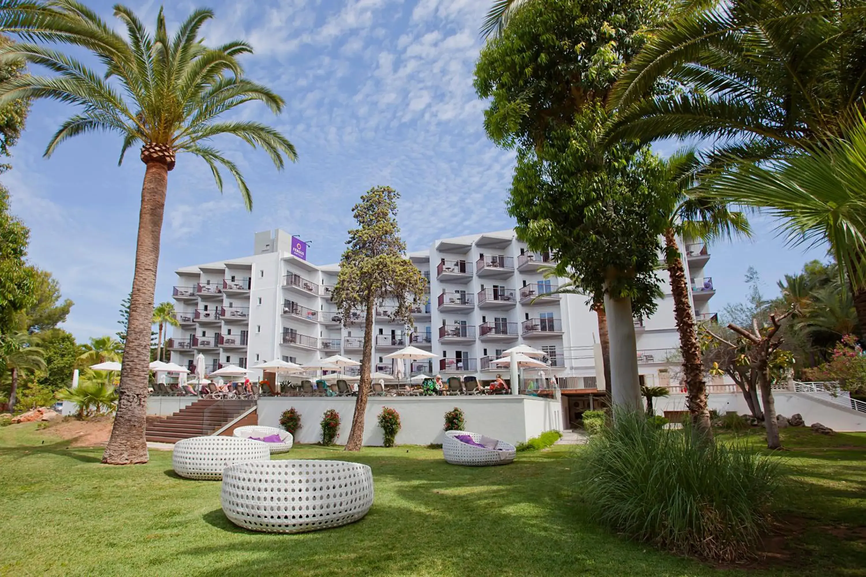 Property building in FERGUS Bermudas Property building in FERGUS Bermudas