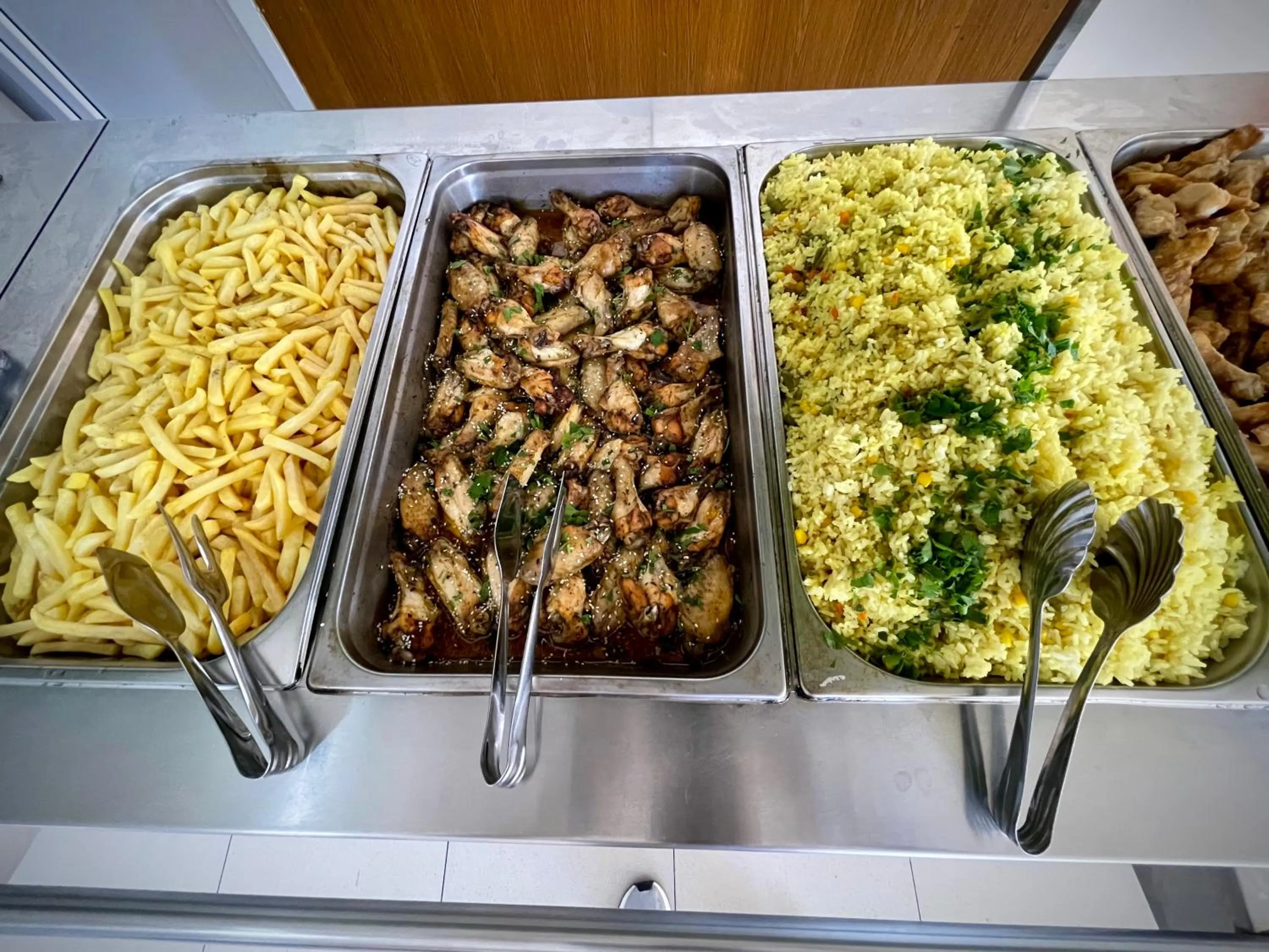 Food in Voila Mamaia