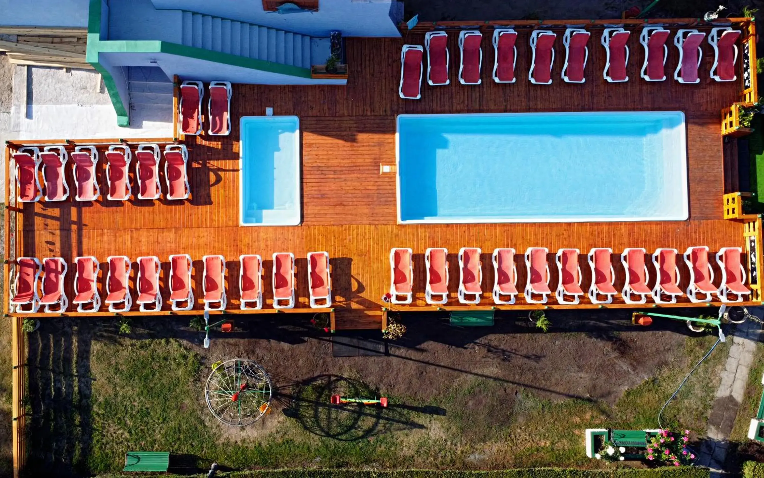 Swimming pool in Voila Mamaia Swimming pool in Voila Mamaia