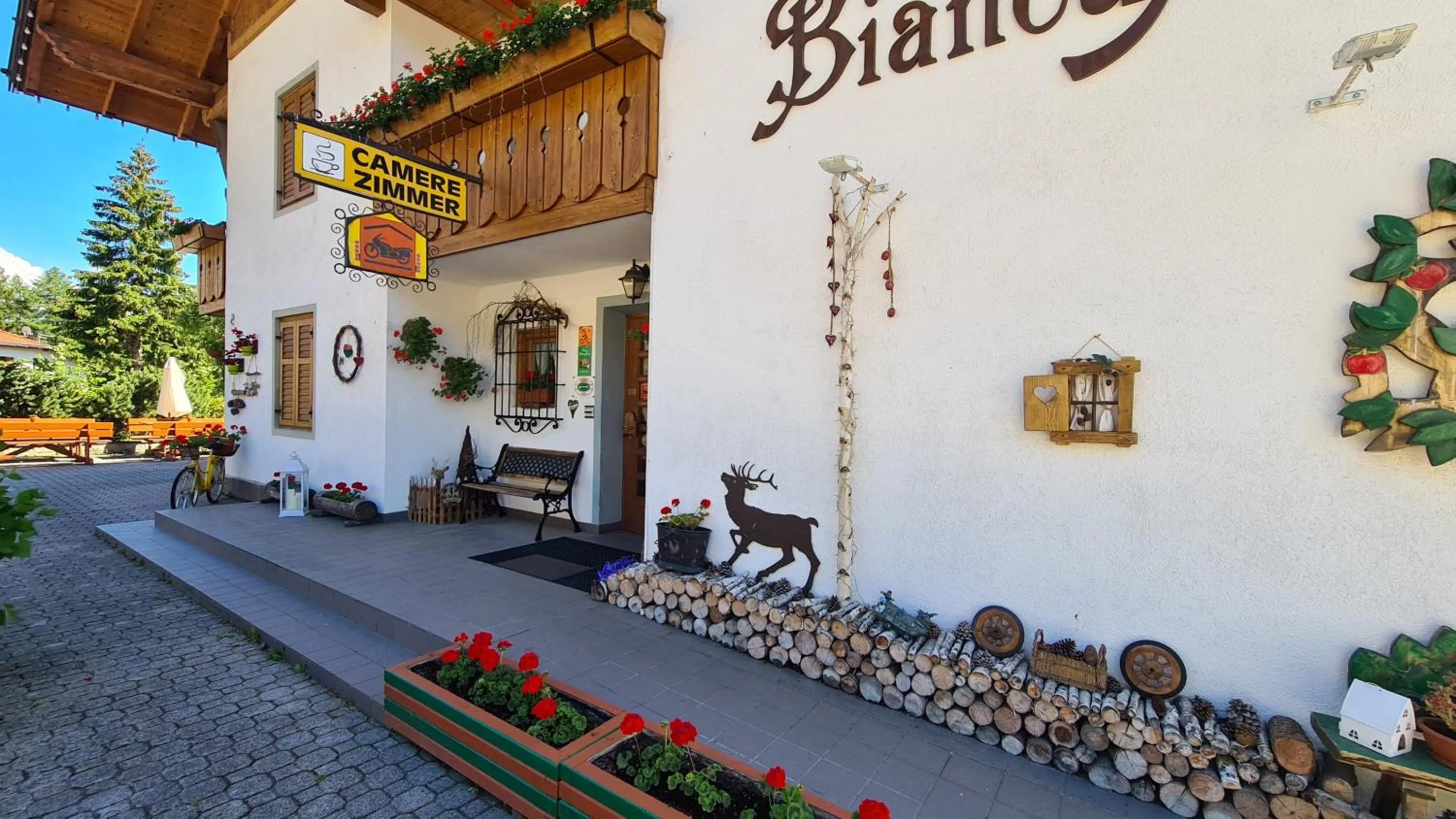 Garni Biancaneve Ruffrè-Mendola