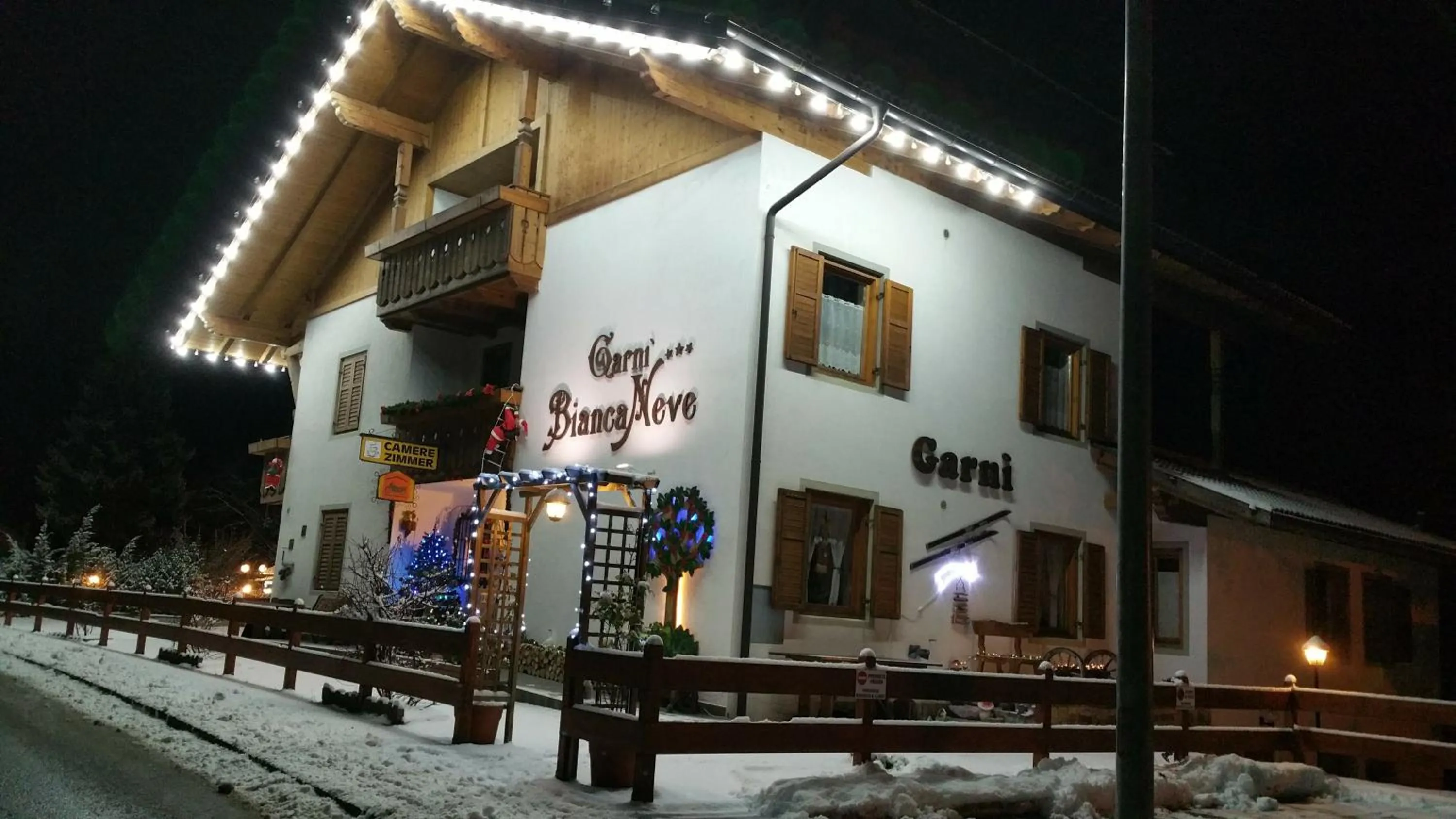 Property building in Garni Biancaneve Ruffrè-Mendola