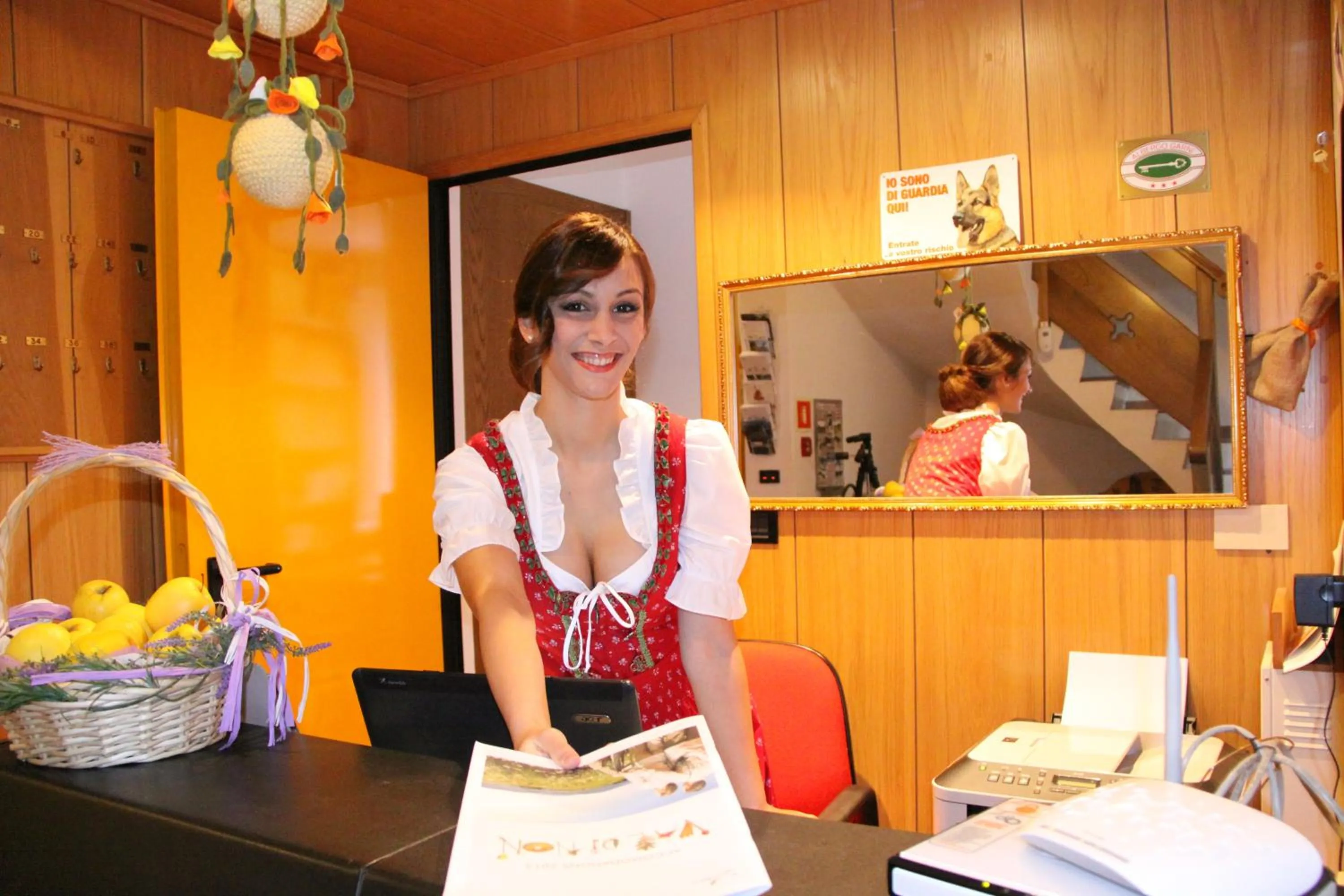 Lobby or reception in Garni Biancaneve Ruffrè-Mendola