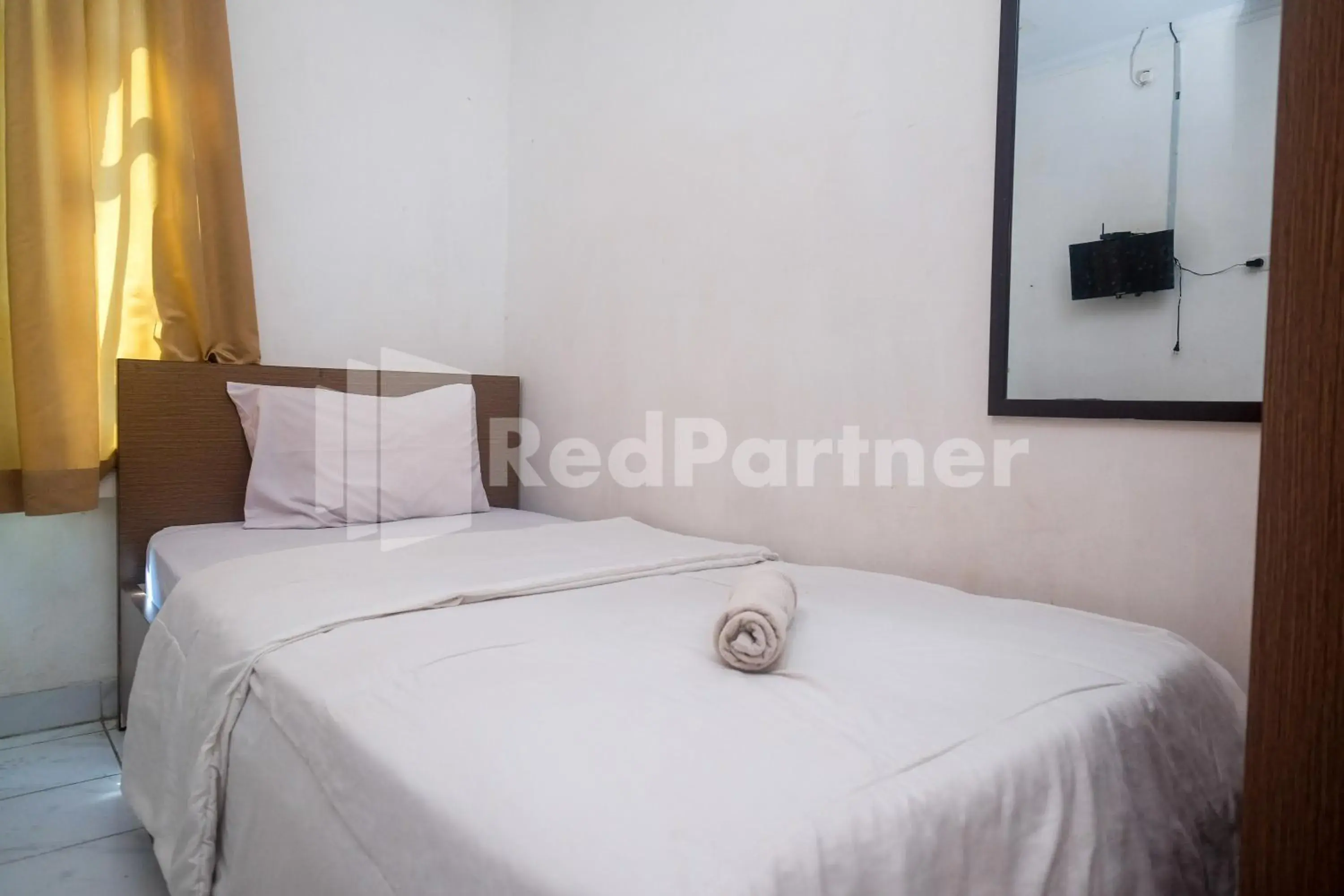 Bedroom, Bed in Griya Jasmine Syariah Seturan RedPartner Bedroom, Bed in Griya Jasmine Syariah Seturan RedPartner