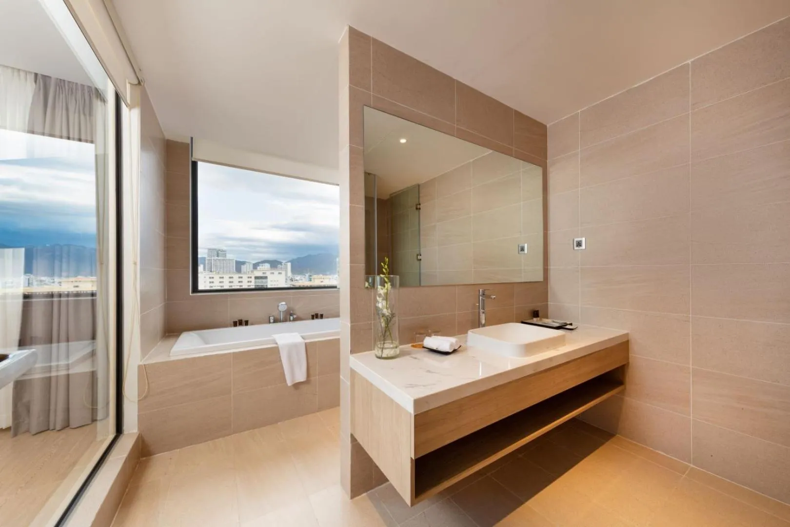 Bathroom, Bed in DQua Hotel