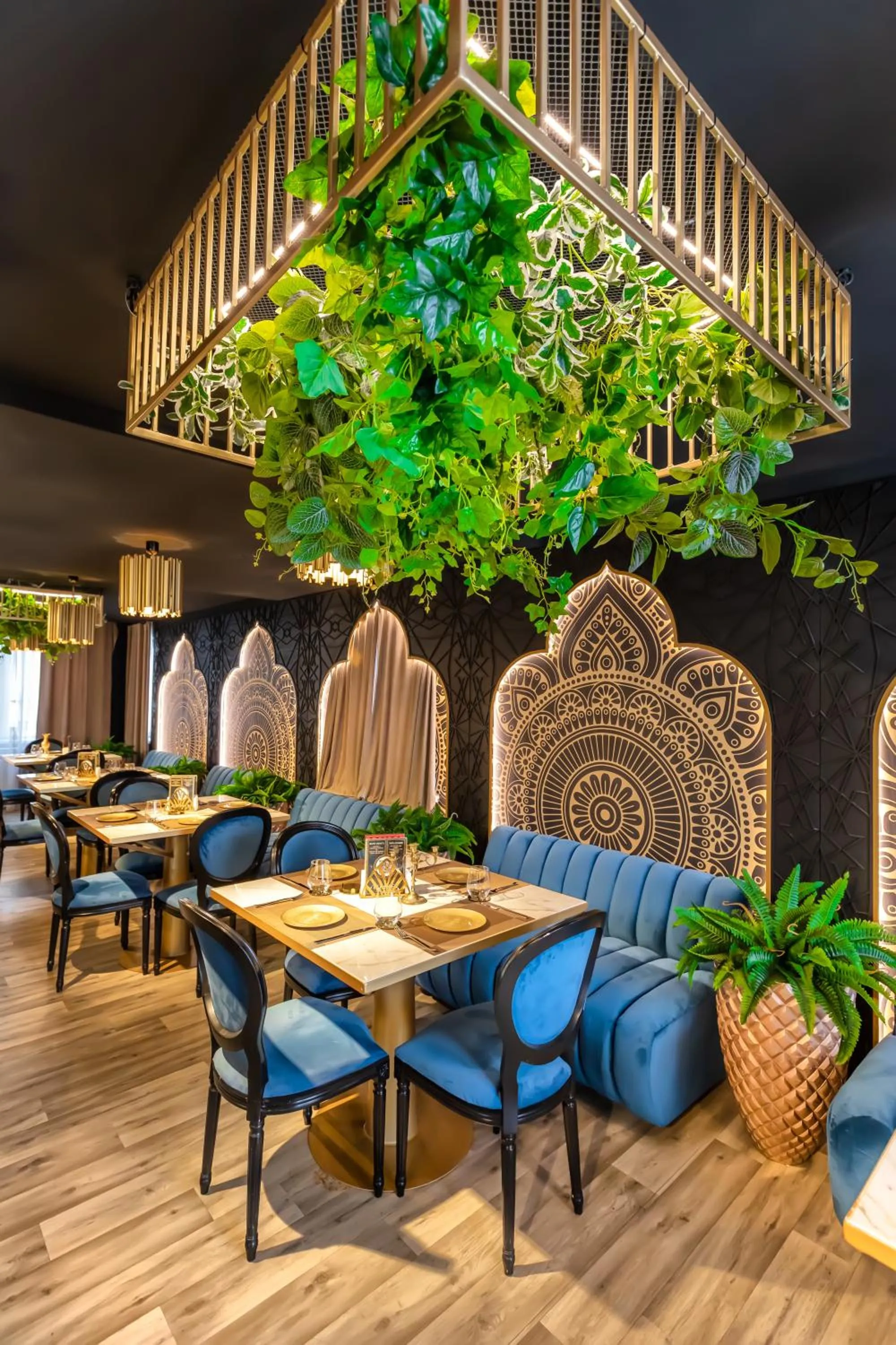 Restaurant/places to eat in Alex&George Boutique Hotel