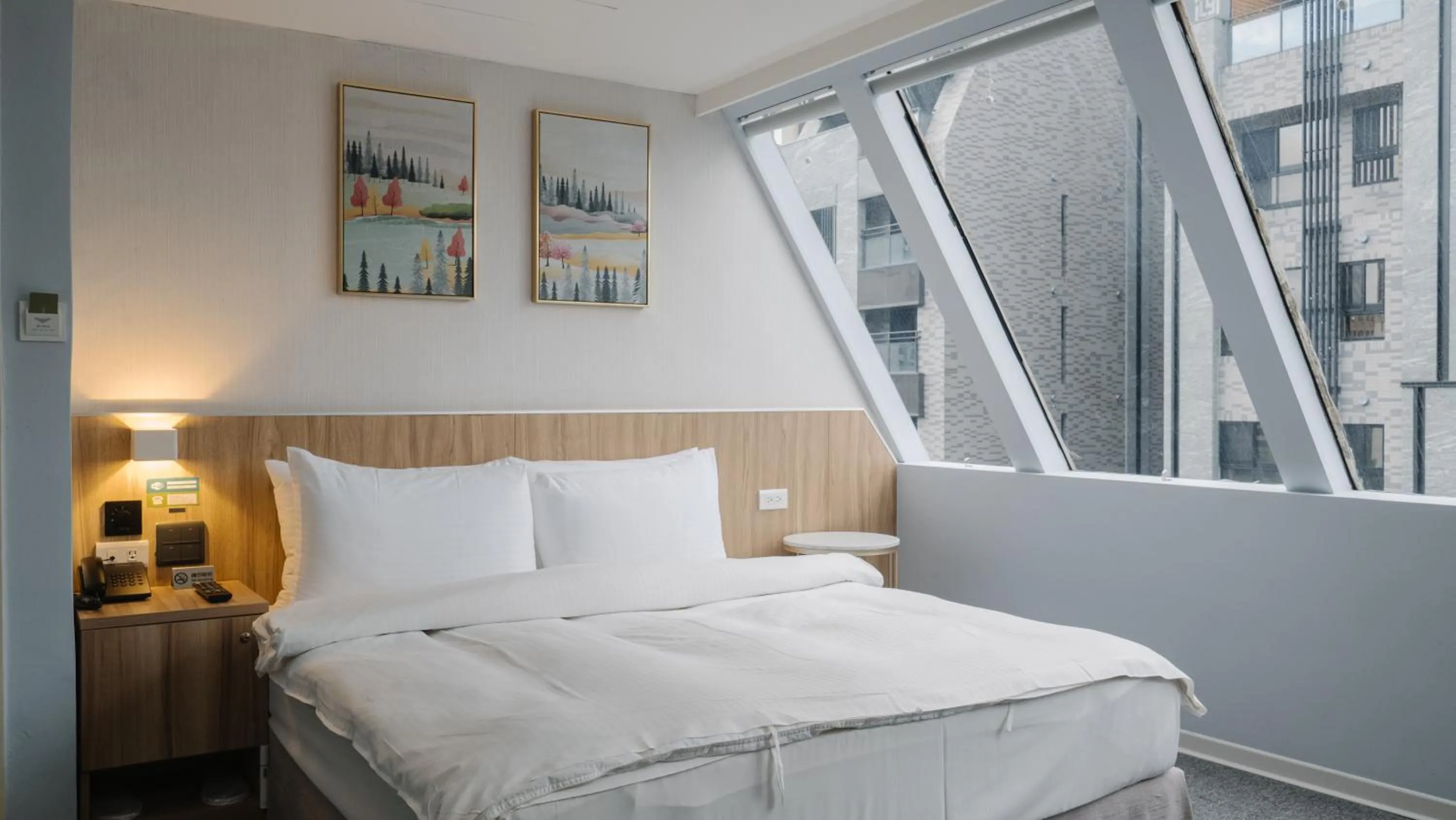 City view, Bed in Hotel attic