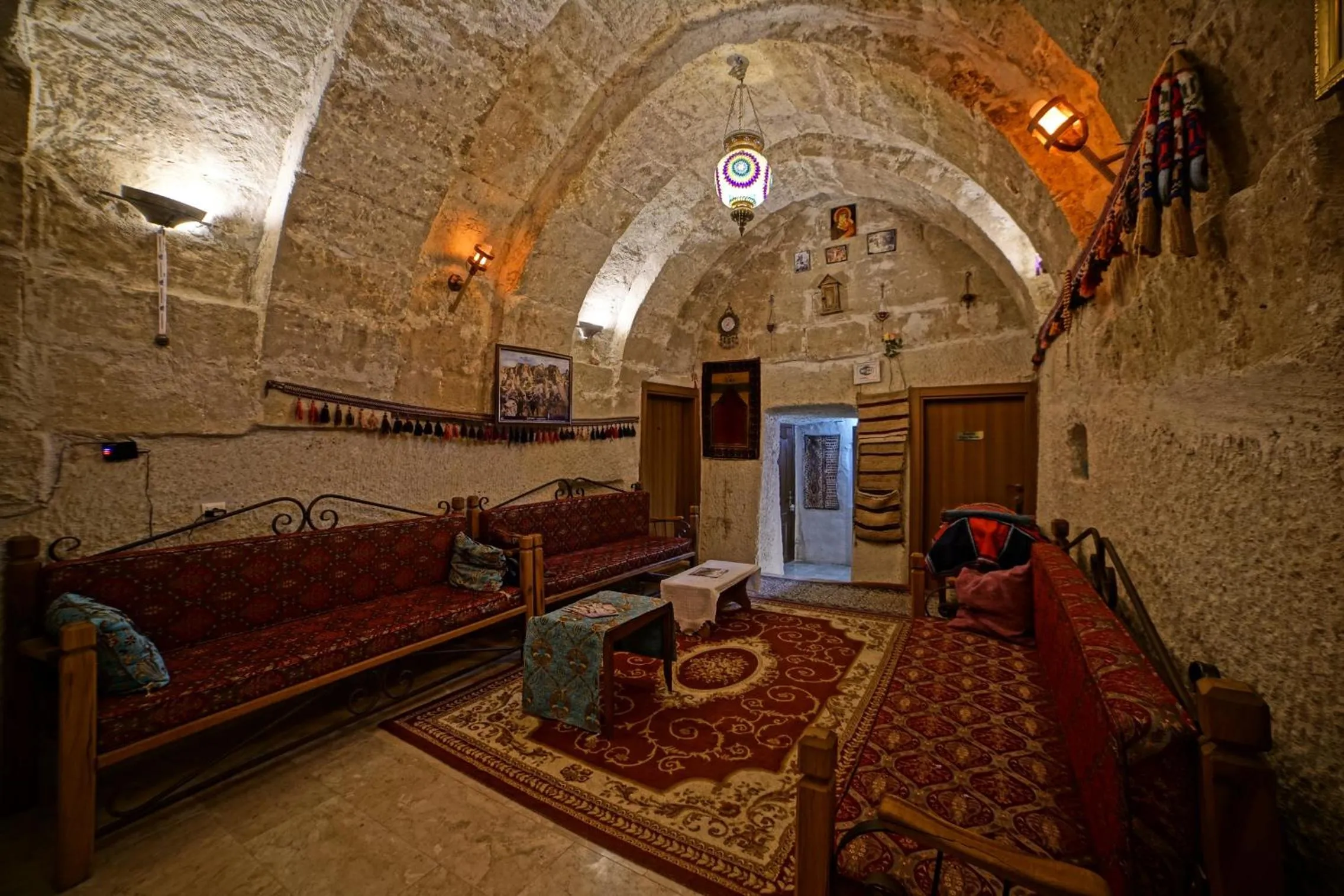 Communal lounge/ TV room, Bed in Goreme Valley Cave House