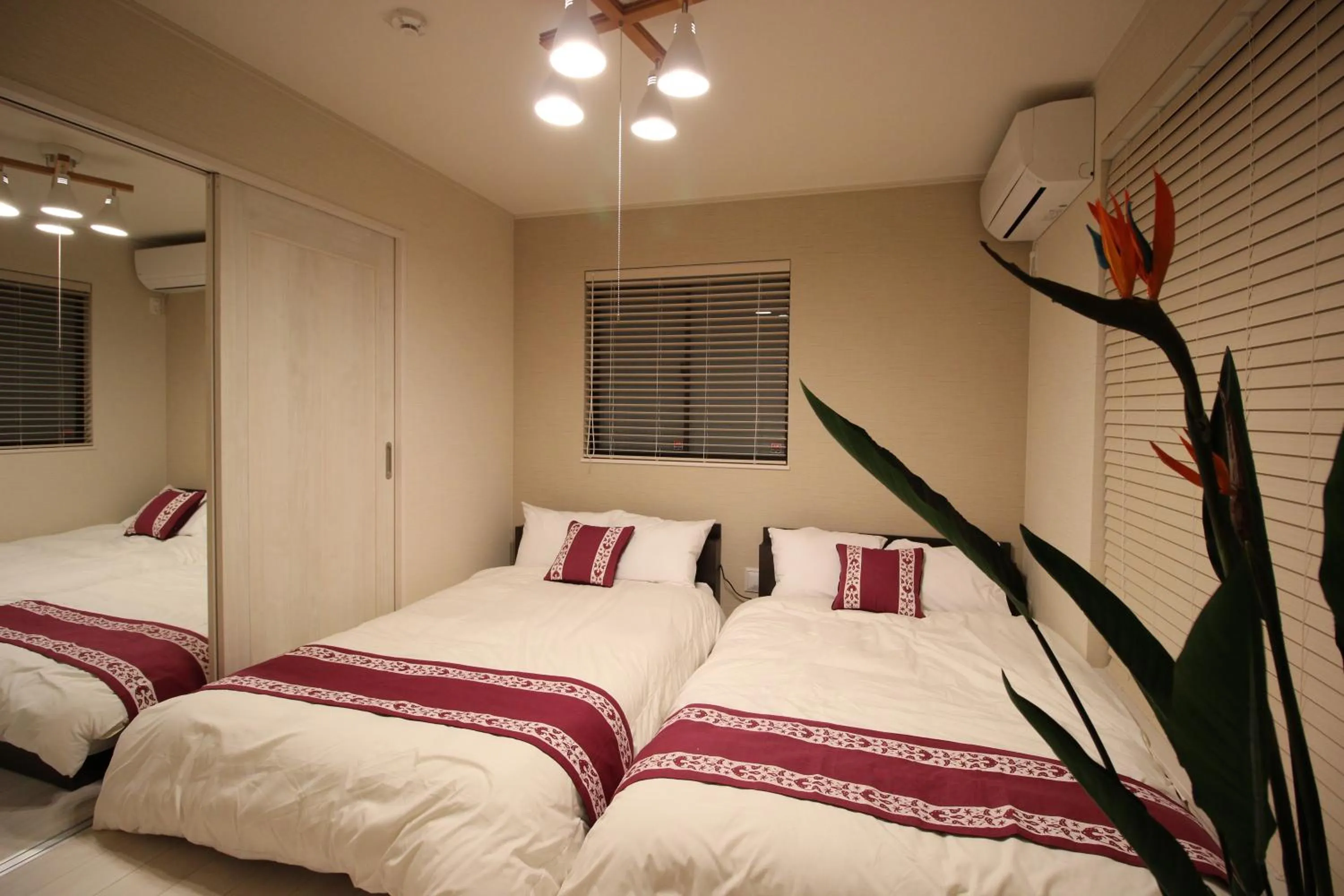 Bed in HOPE VILLA ONNASON