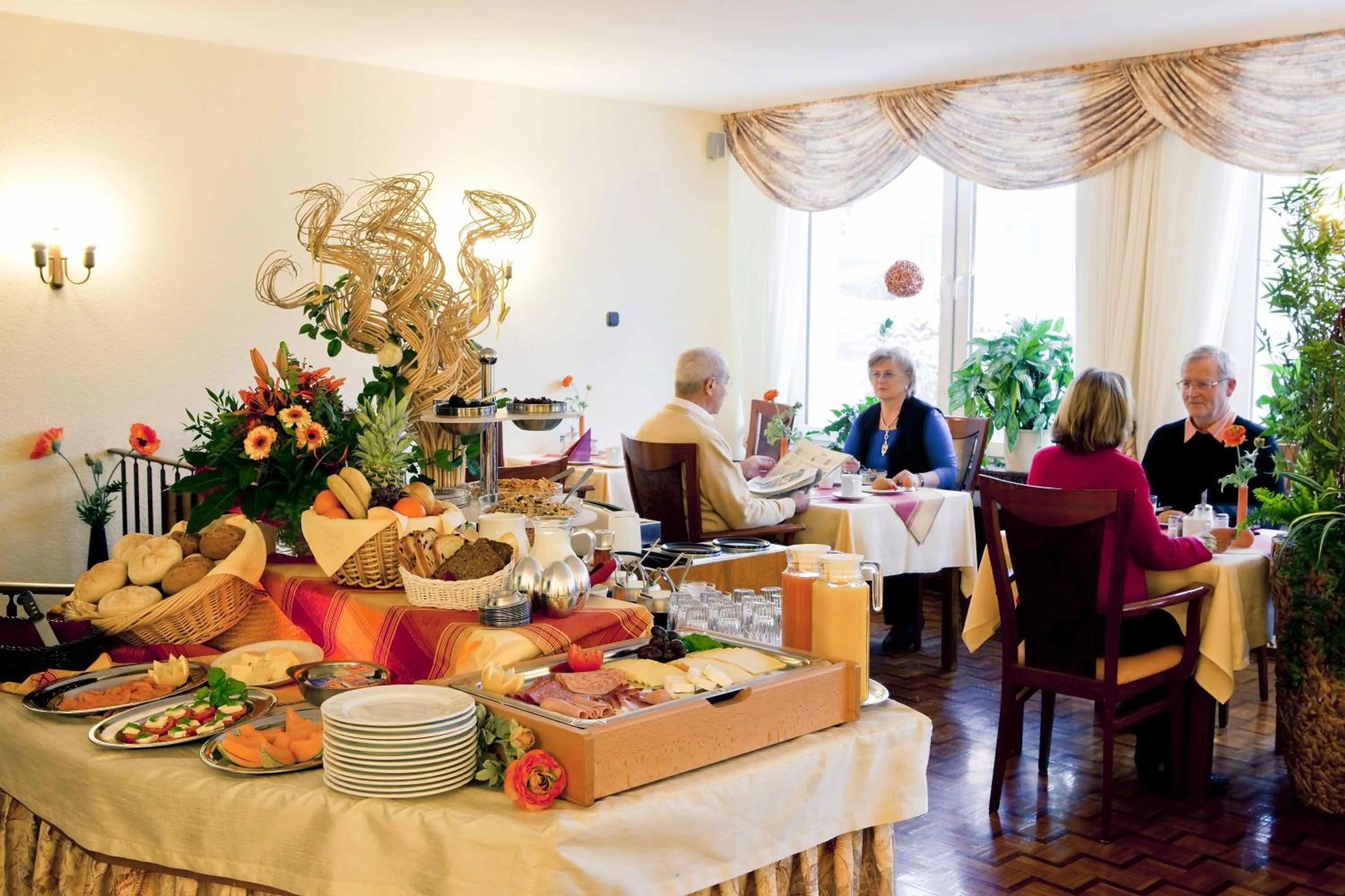 People in Hotel Birkenstern