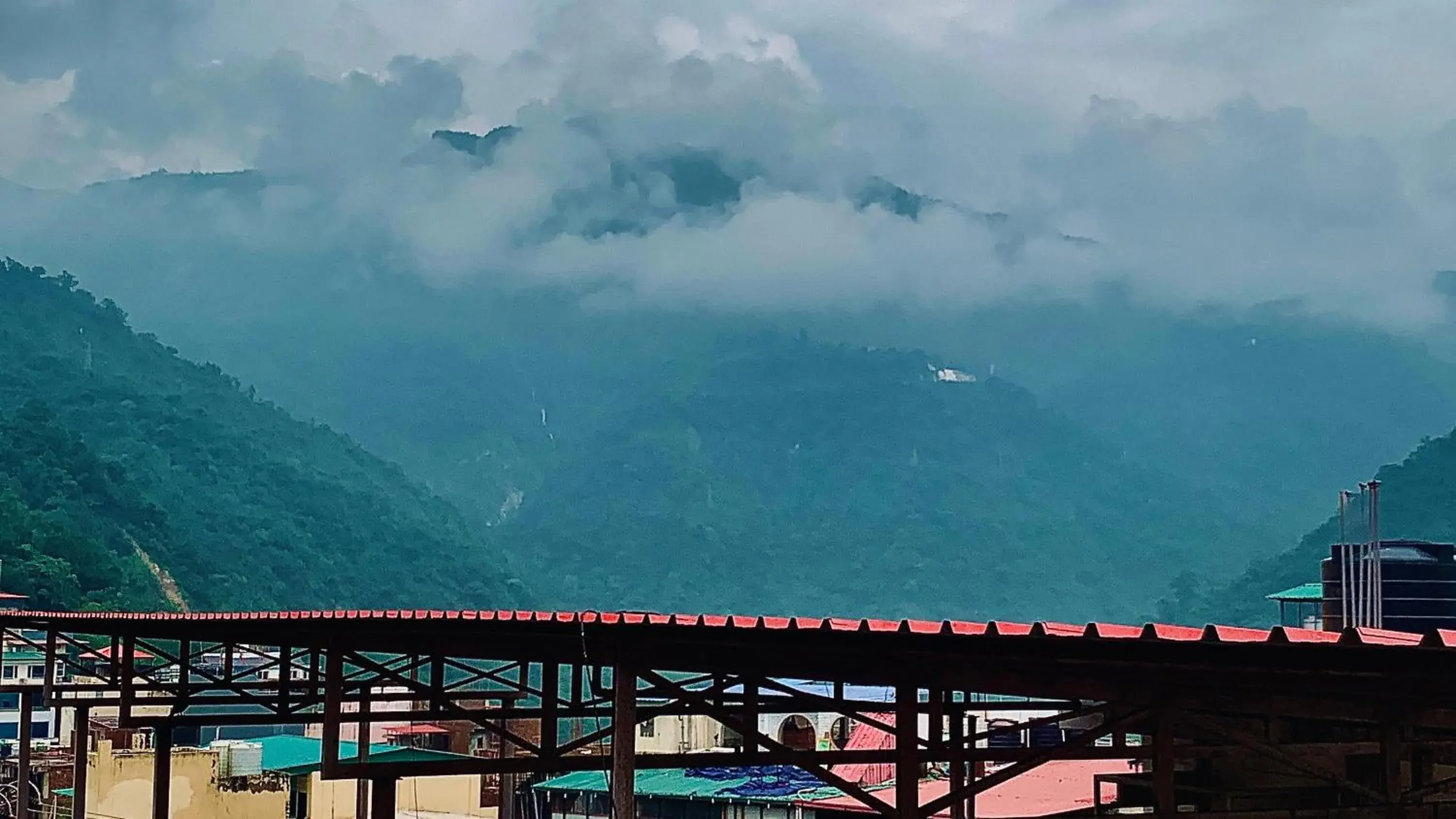 Mountain view in Rudram Hotel Yoga & Ayurveda Retreat Mountain view in Rudram Hotel Yoga & Ayurveda Retreat