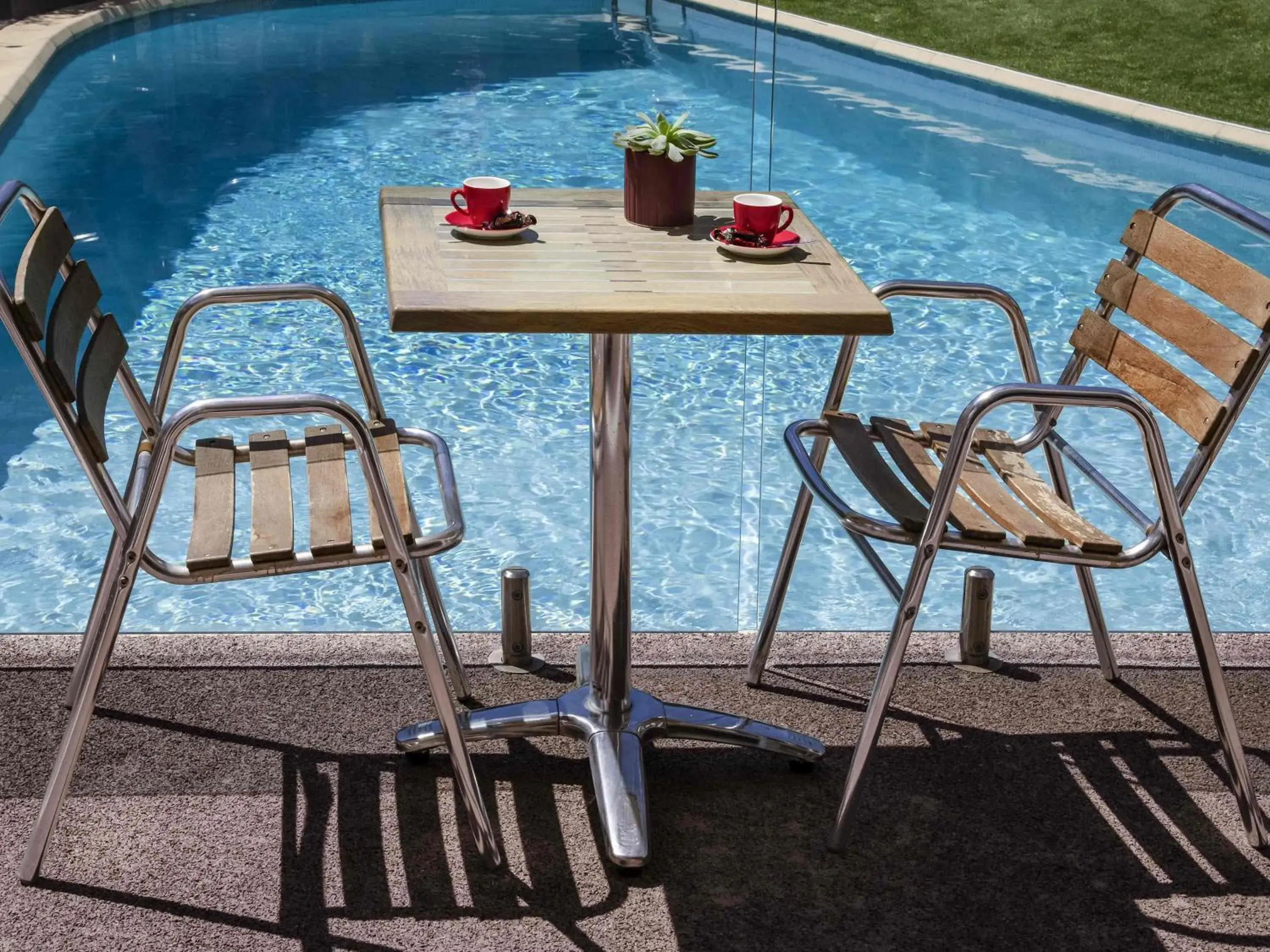 Lounge or bar in ibis Hyeres Centre Lounge or bar in ibis Hyeres Centre