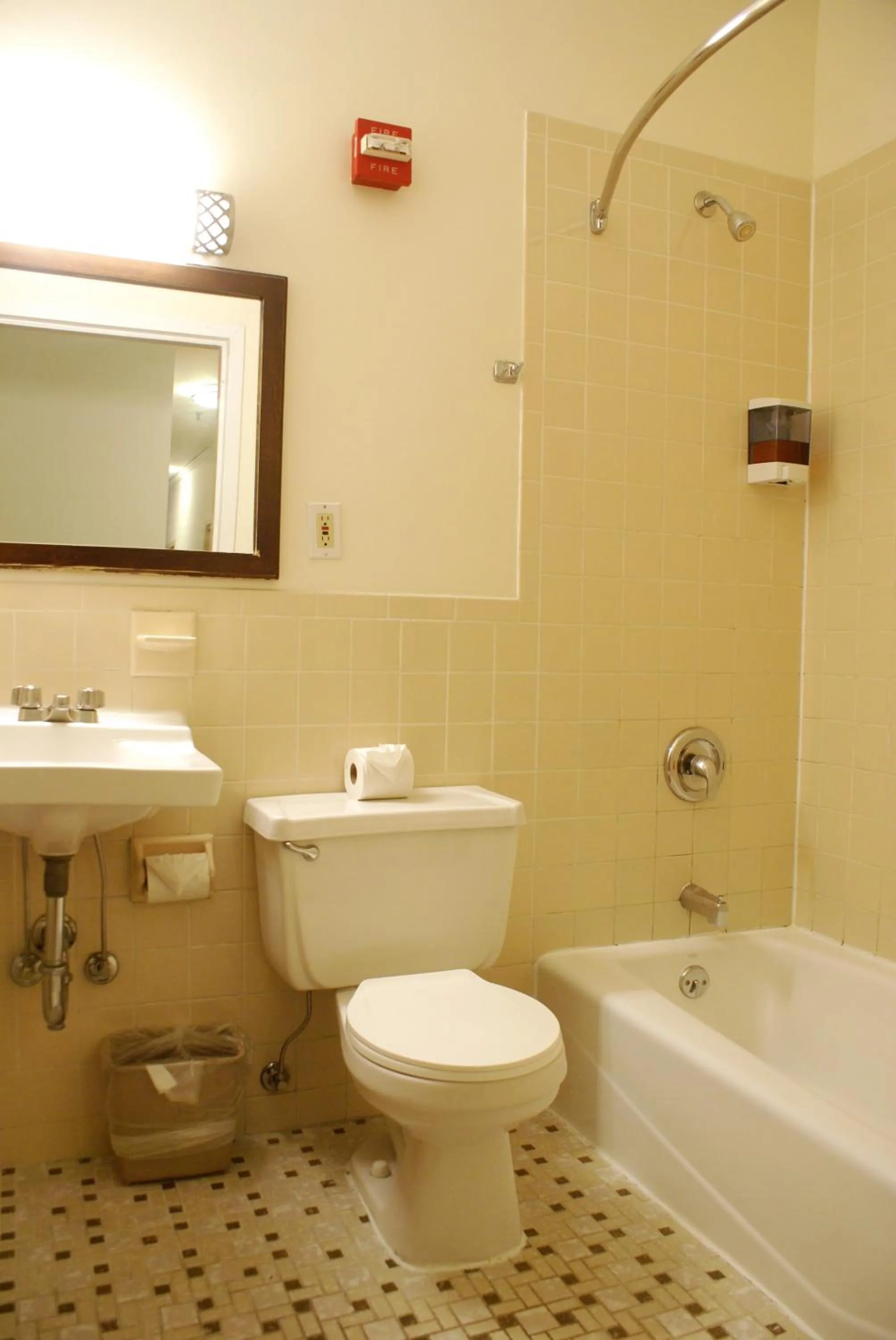 Bathroom in Americana Inn