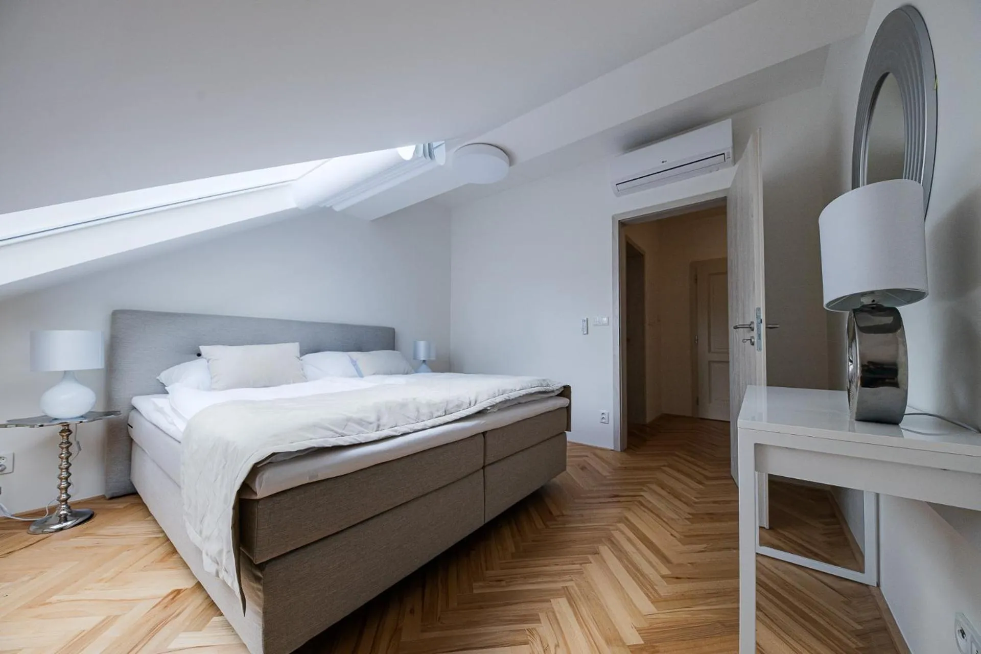 Bed in Gold Art Apartments
