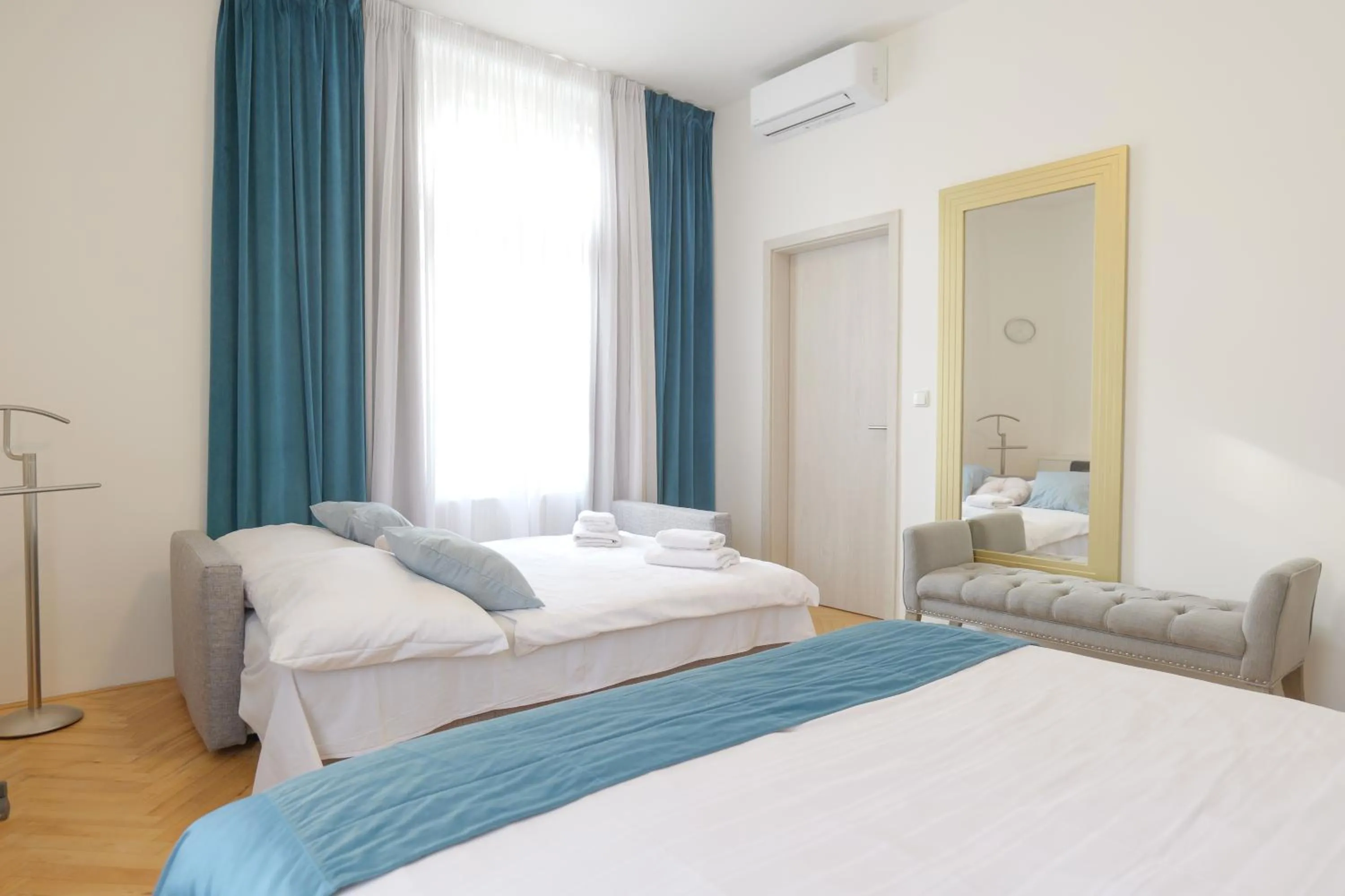Bed in Gold Art Apartments