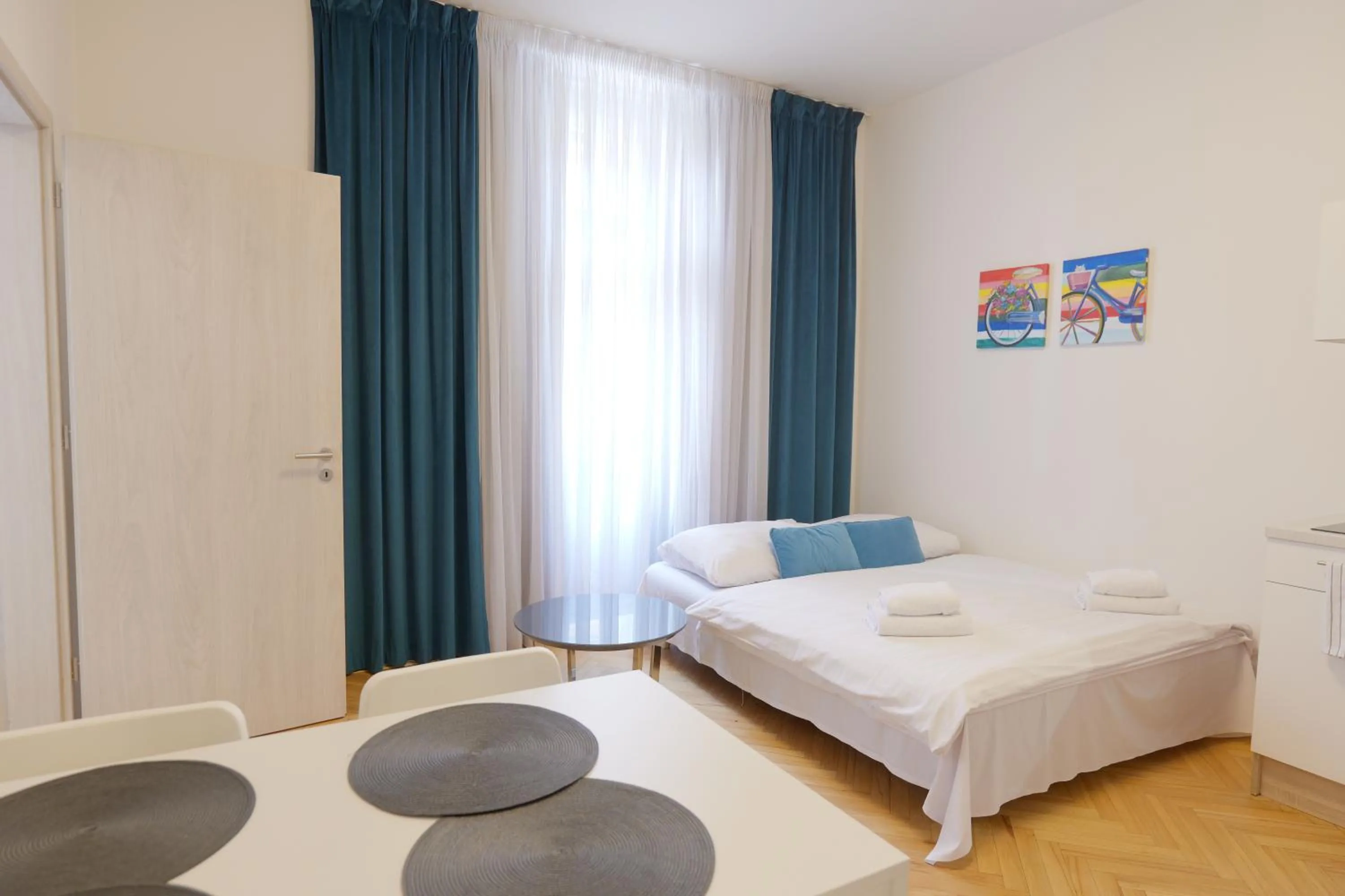 Bed in Gold Art Apartments