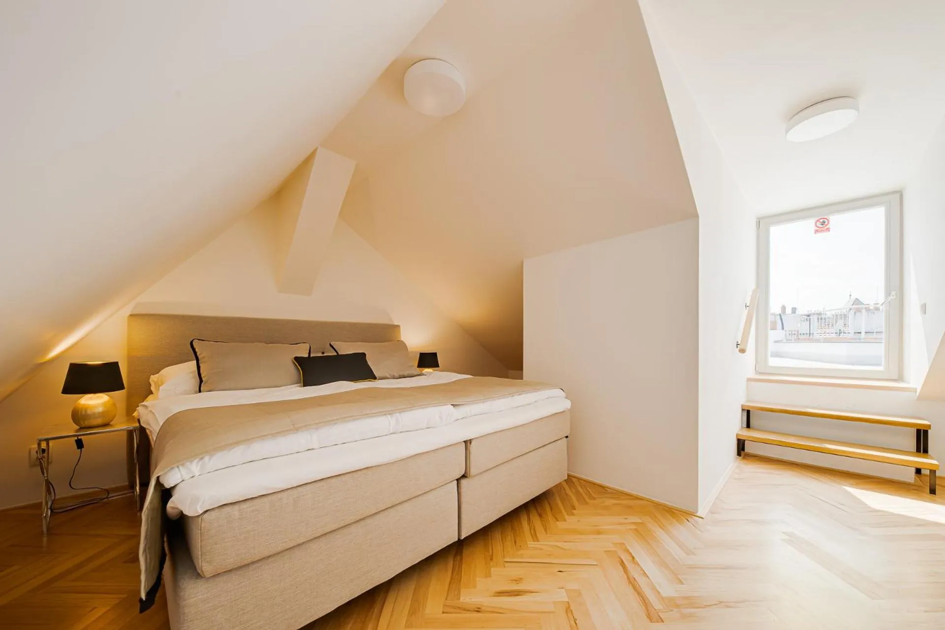 Bed in Gold Art Apartments