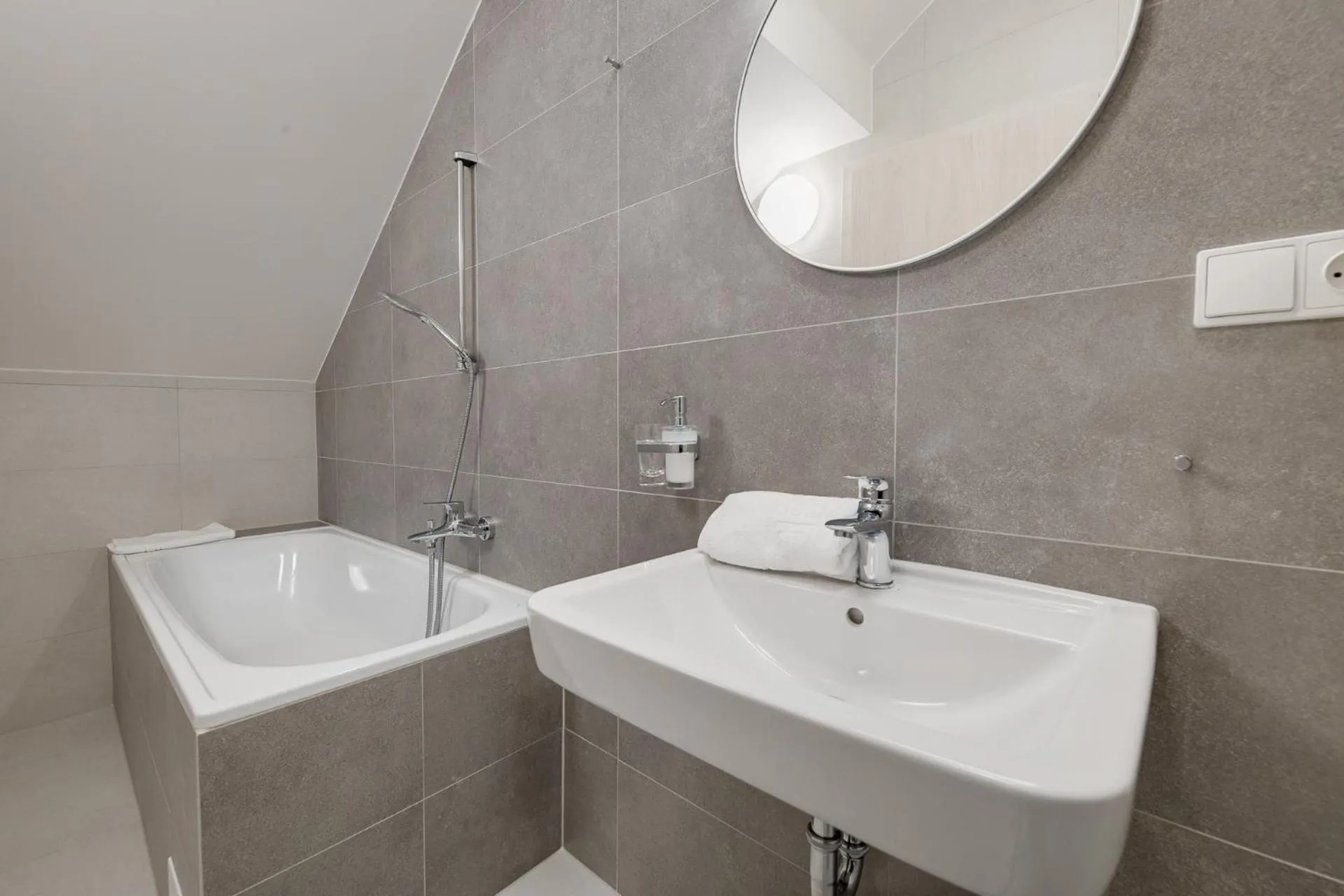 Bathroom in Gold Art Apartments