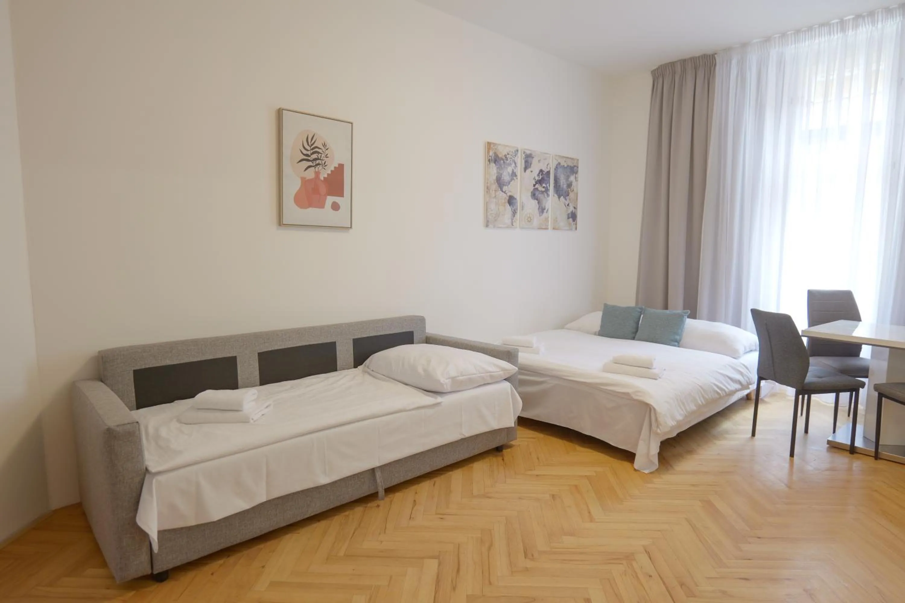 Bed in Gold Art Apartments