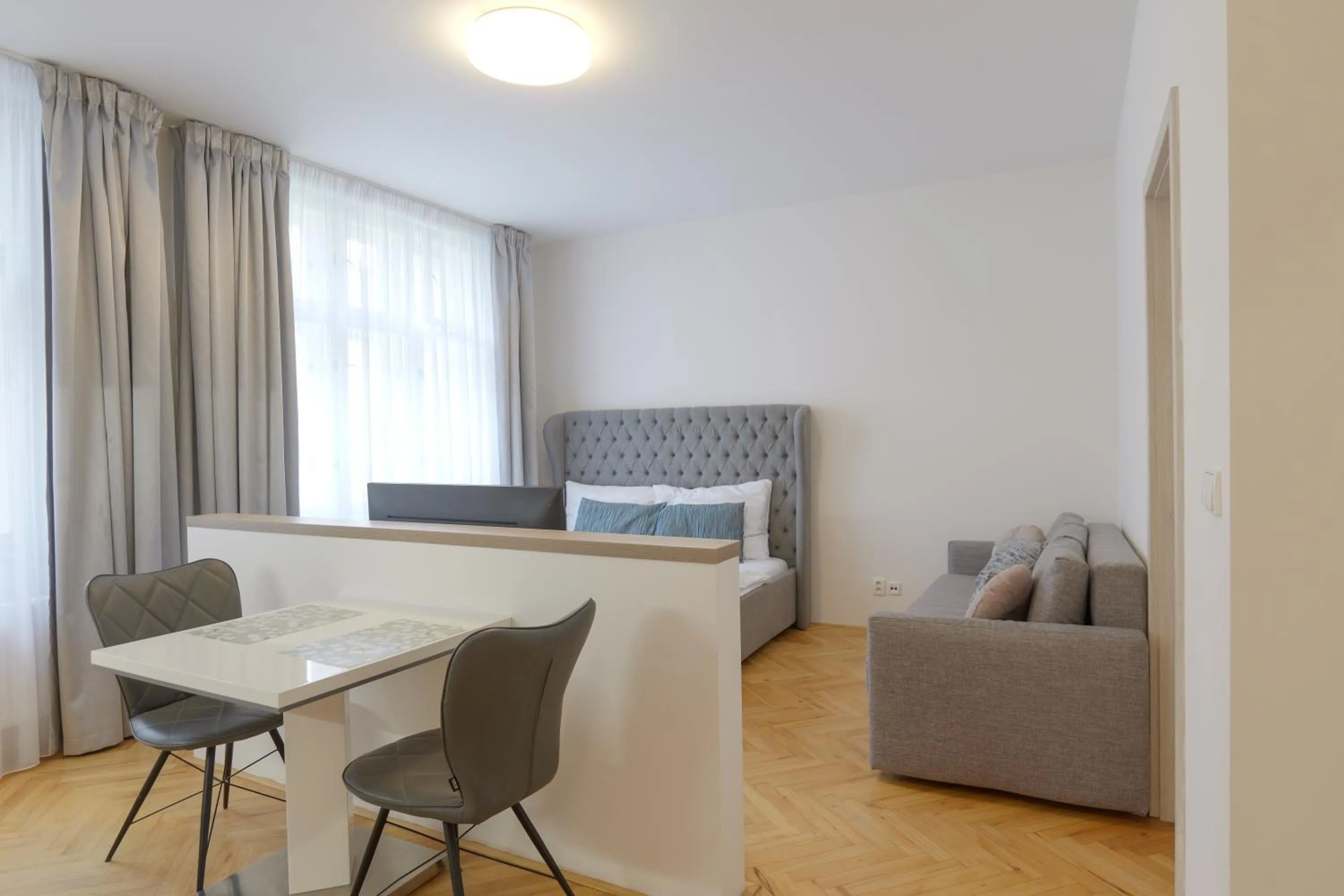 Bed in Gold Art Apartments