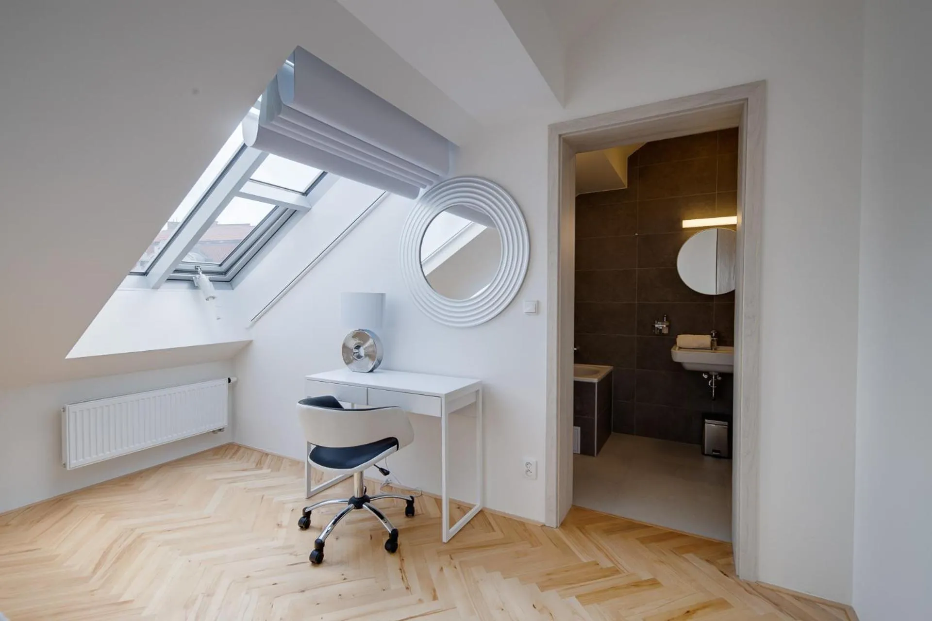 Bathroom in Gold Art Apartments