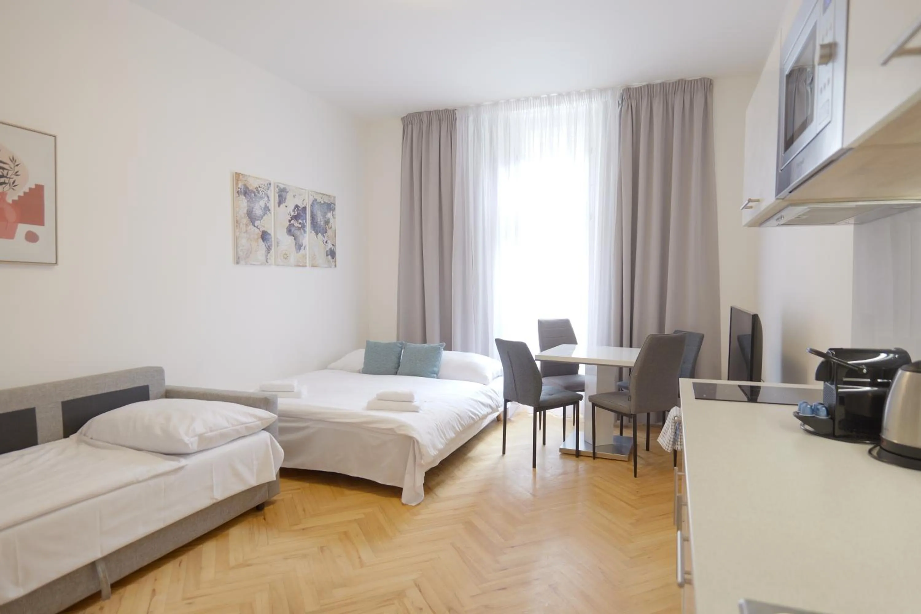 Bed in Gold Art Apartments