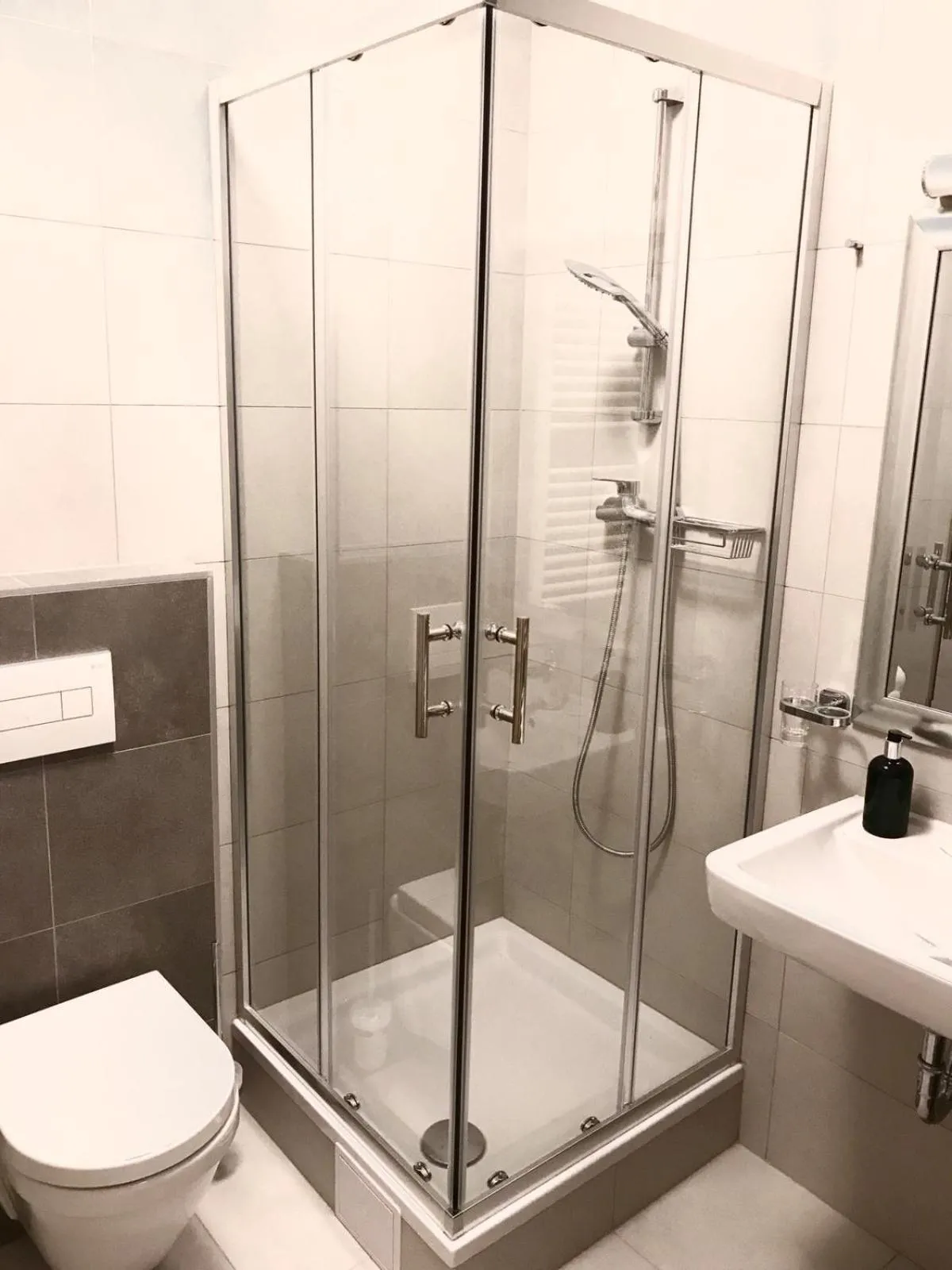 Bathroom in Gold Art Apartments