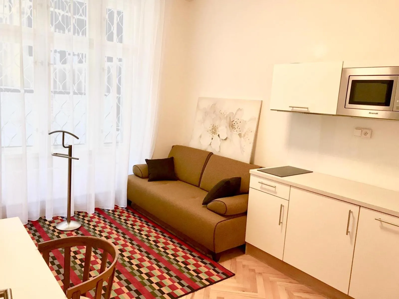 Seating area in Gold Art Apartments