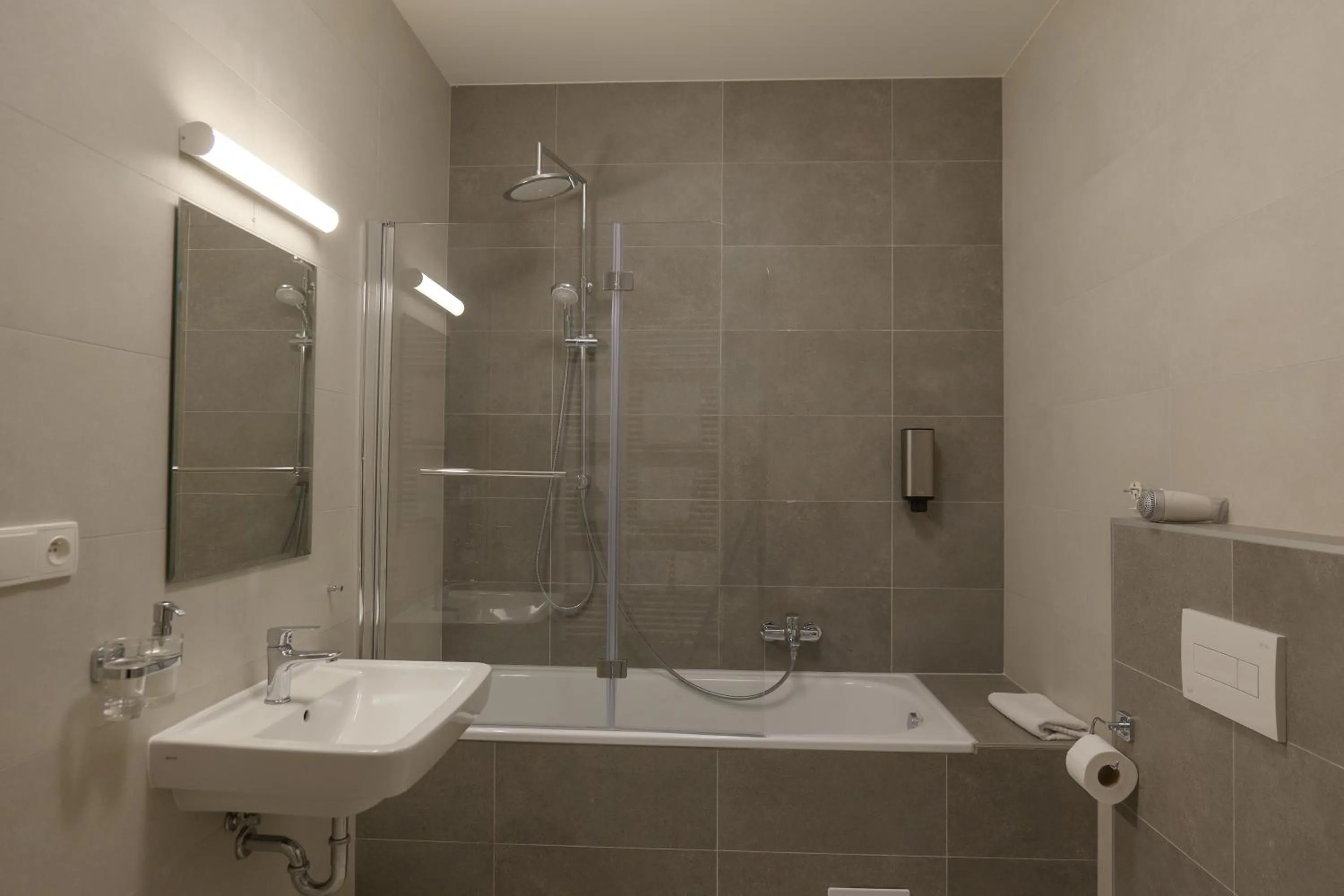 Shower in Gold Art Apartments