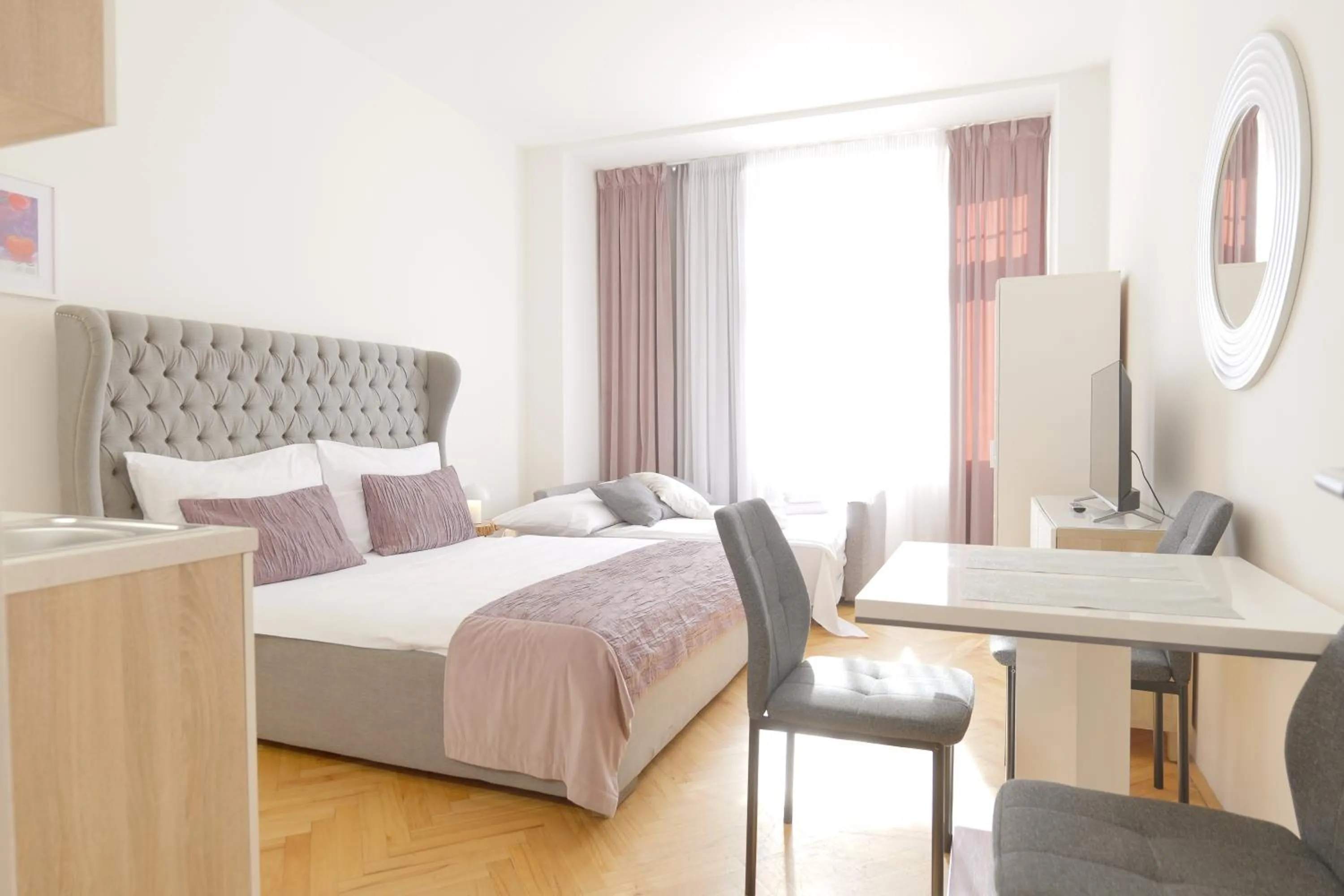Bed in Gold Art Apartments