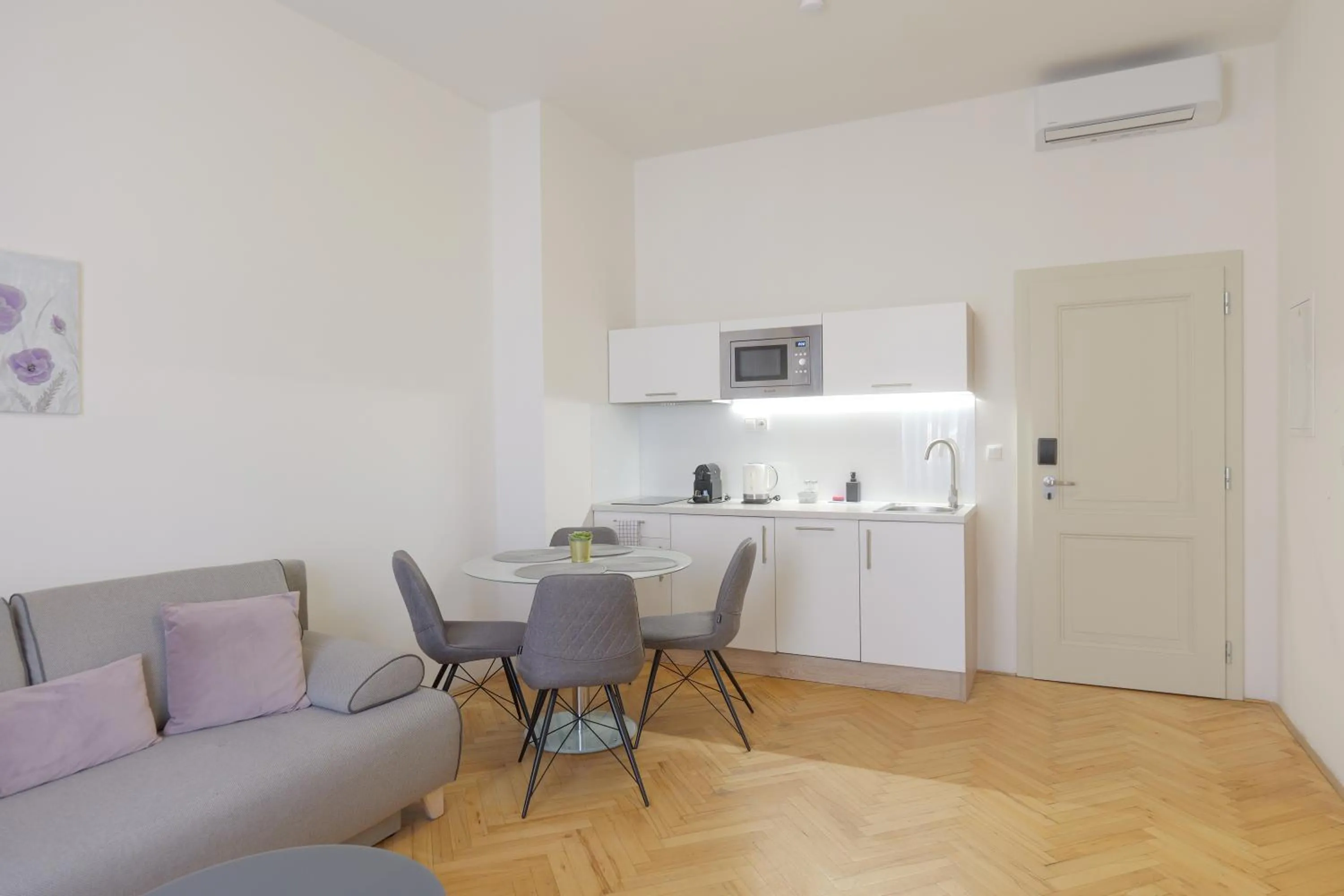 Seating area in Gold Art Apartments