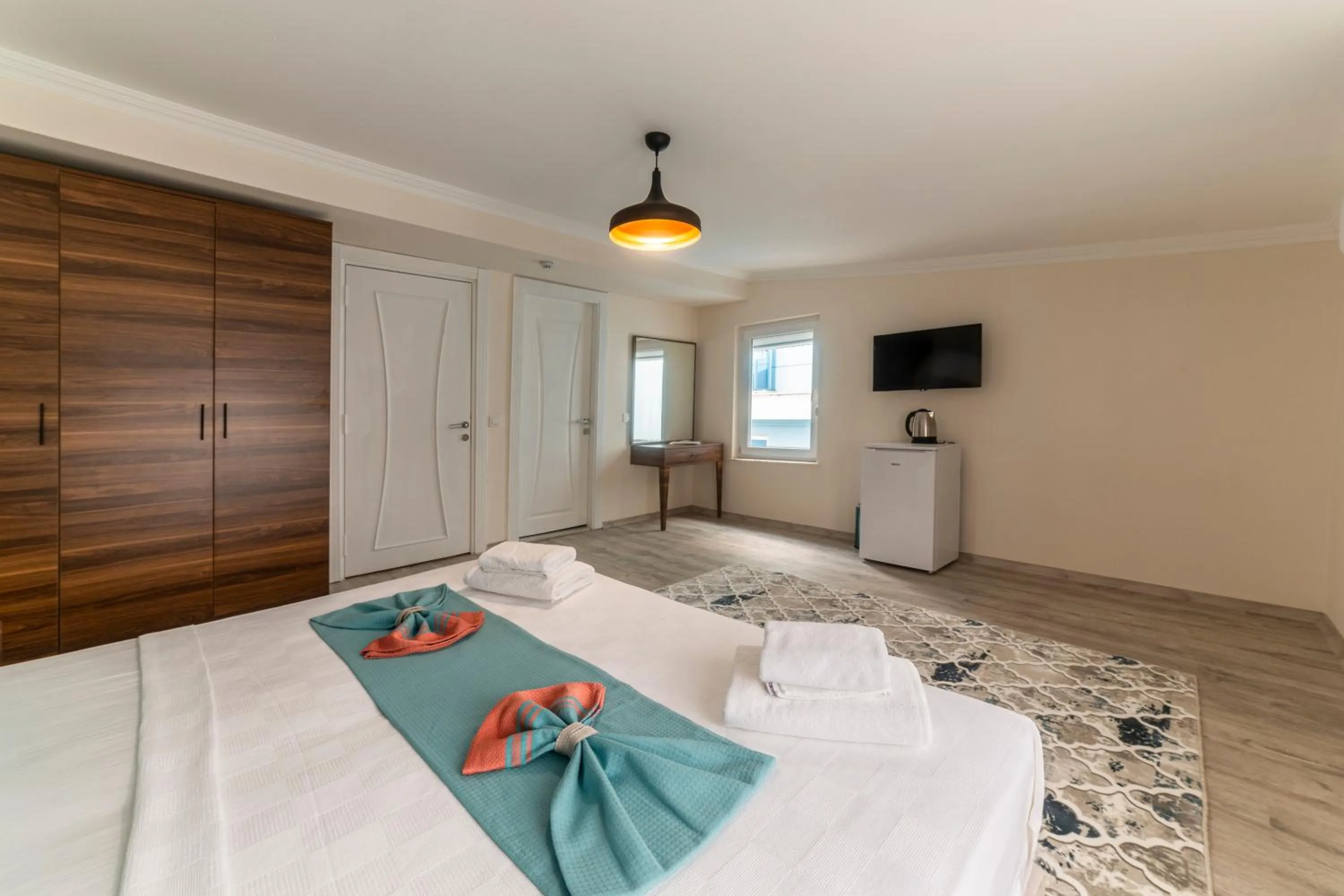 Photo of the whole room, Bed in TEMA LARA APART