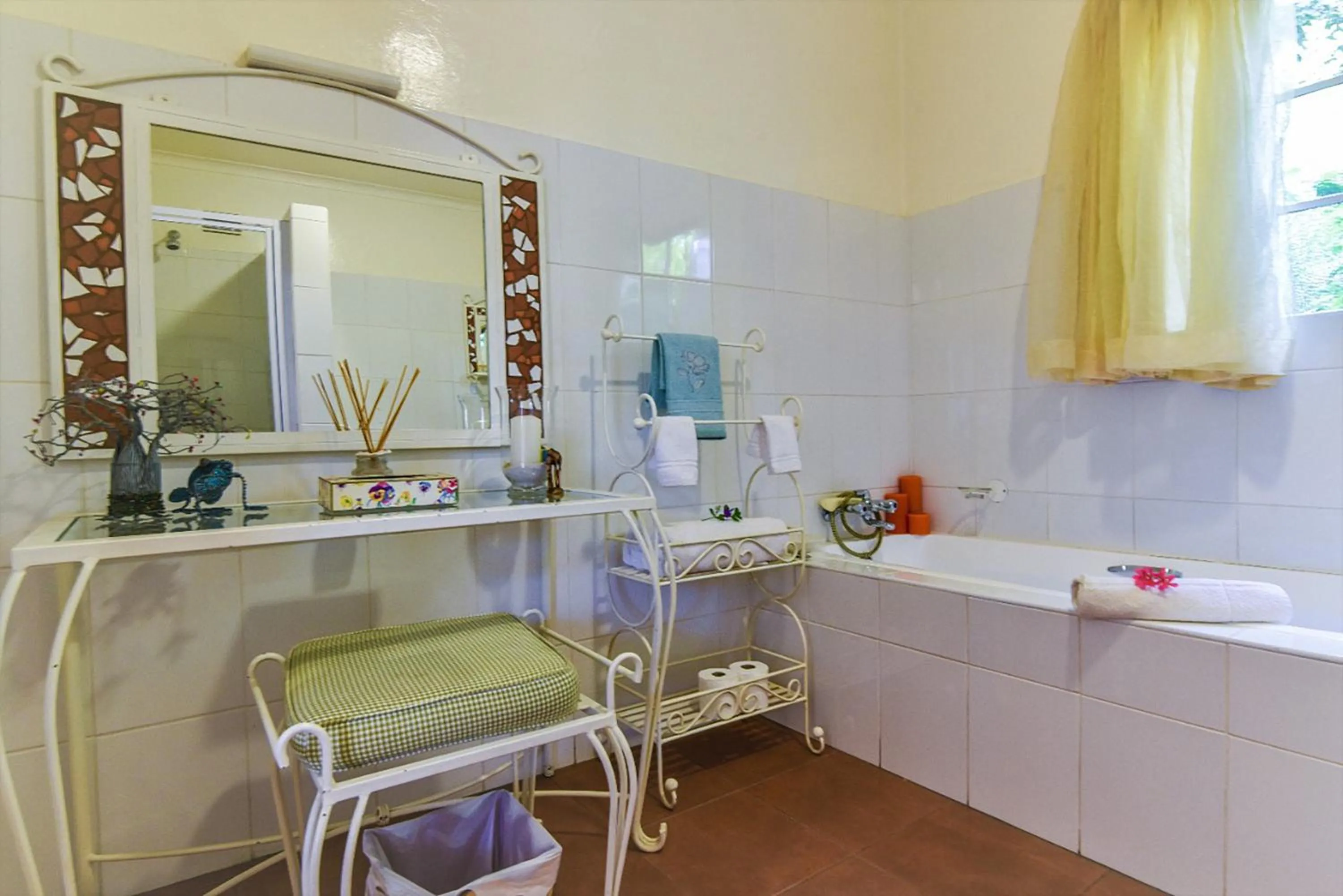 Bathroom in Random Harvest Country Cottages