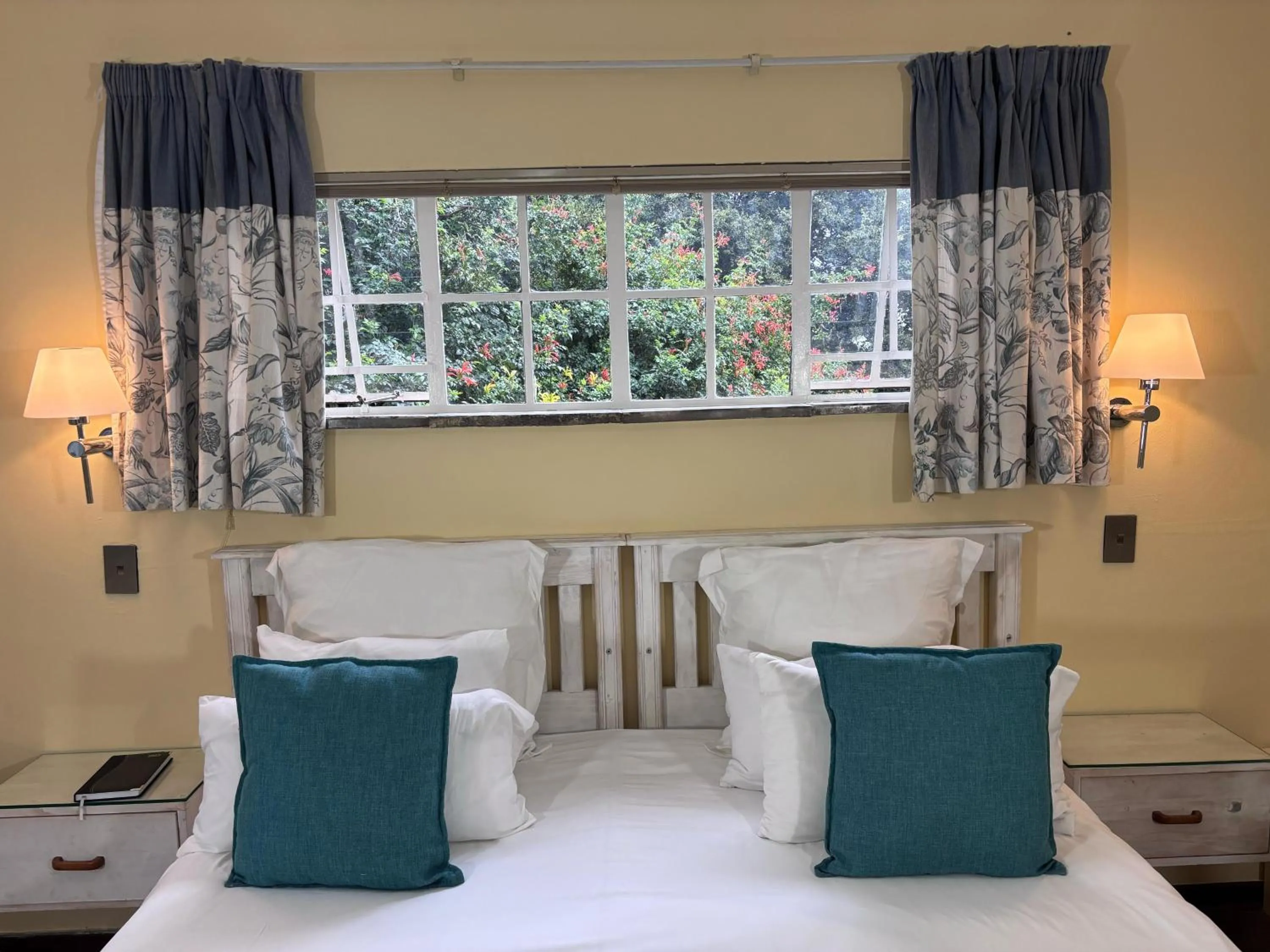 Bed in Random Harvest Country Cottages
