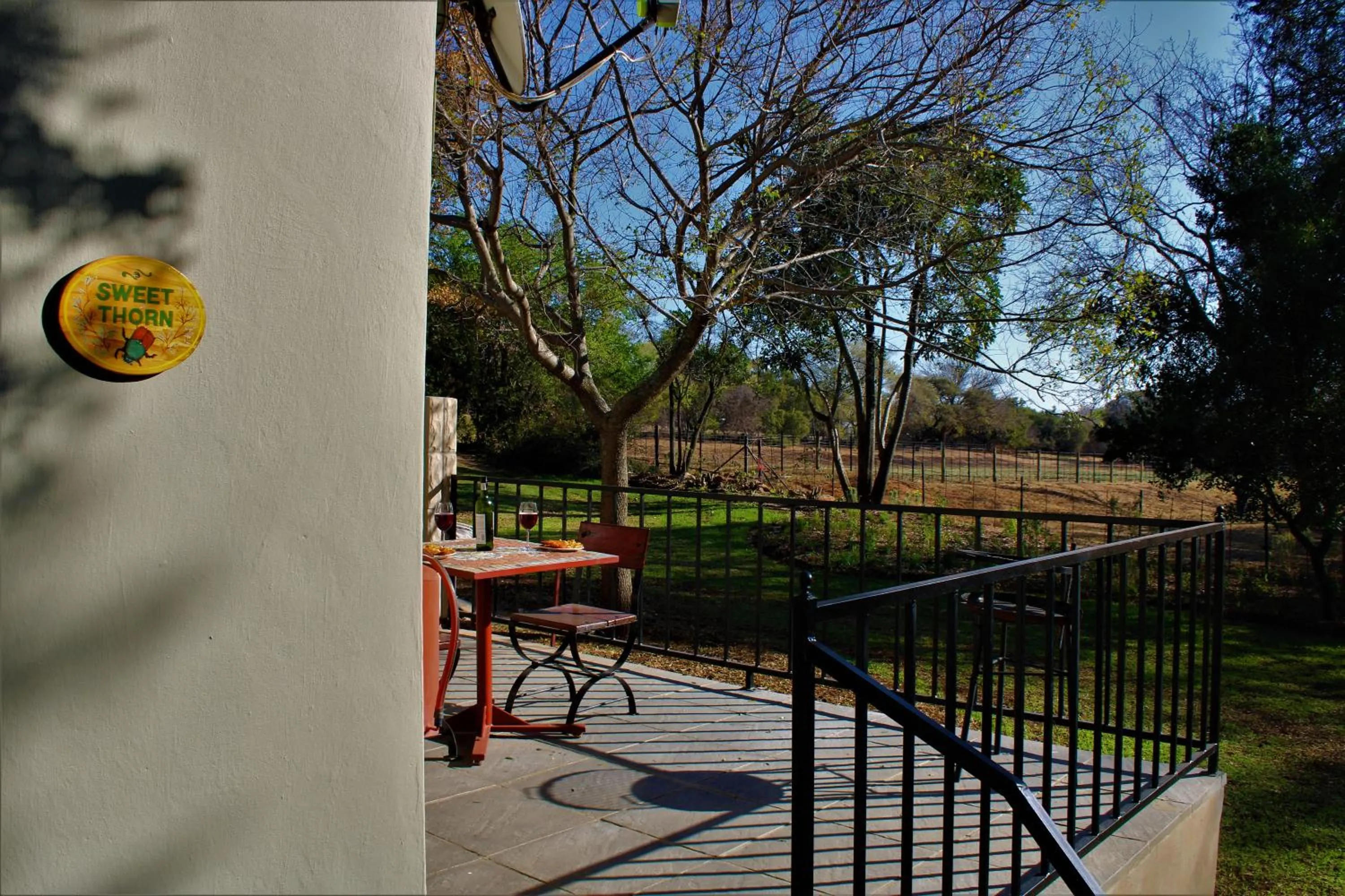 Seating area in Random Harvest Country Cottages