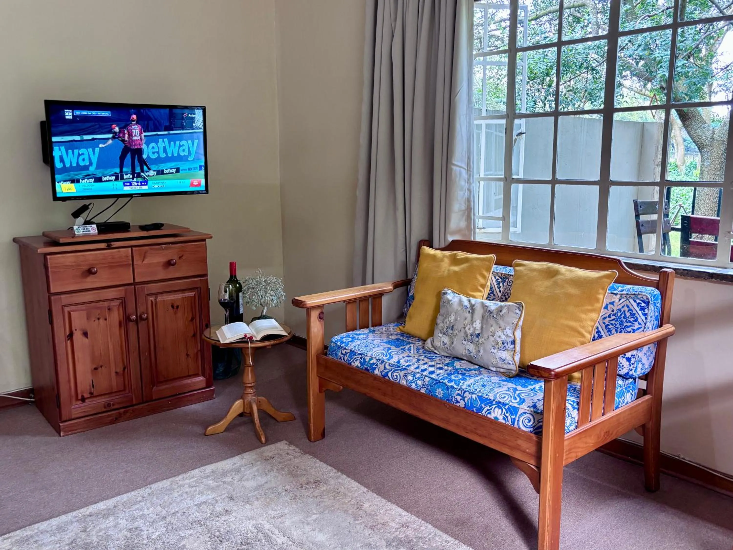 TV and multimedia in Random Harvest Country Cottages
