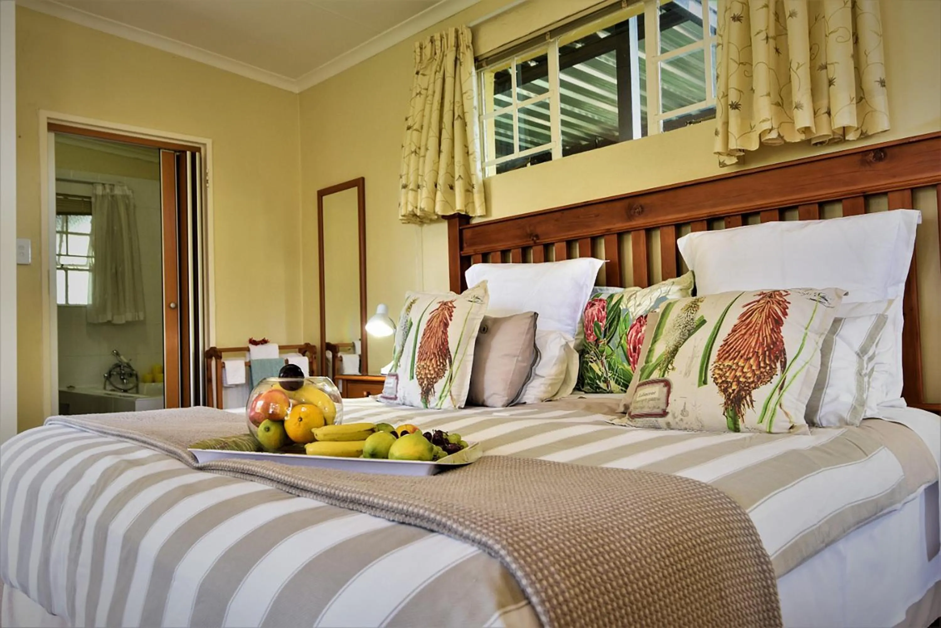 Bed in Random Harvest Country Cottages