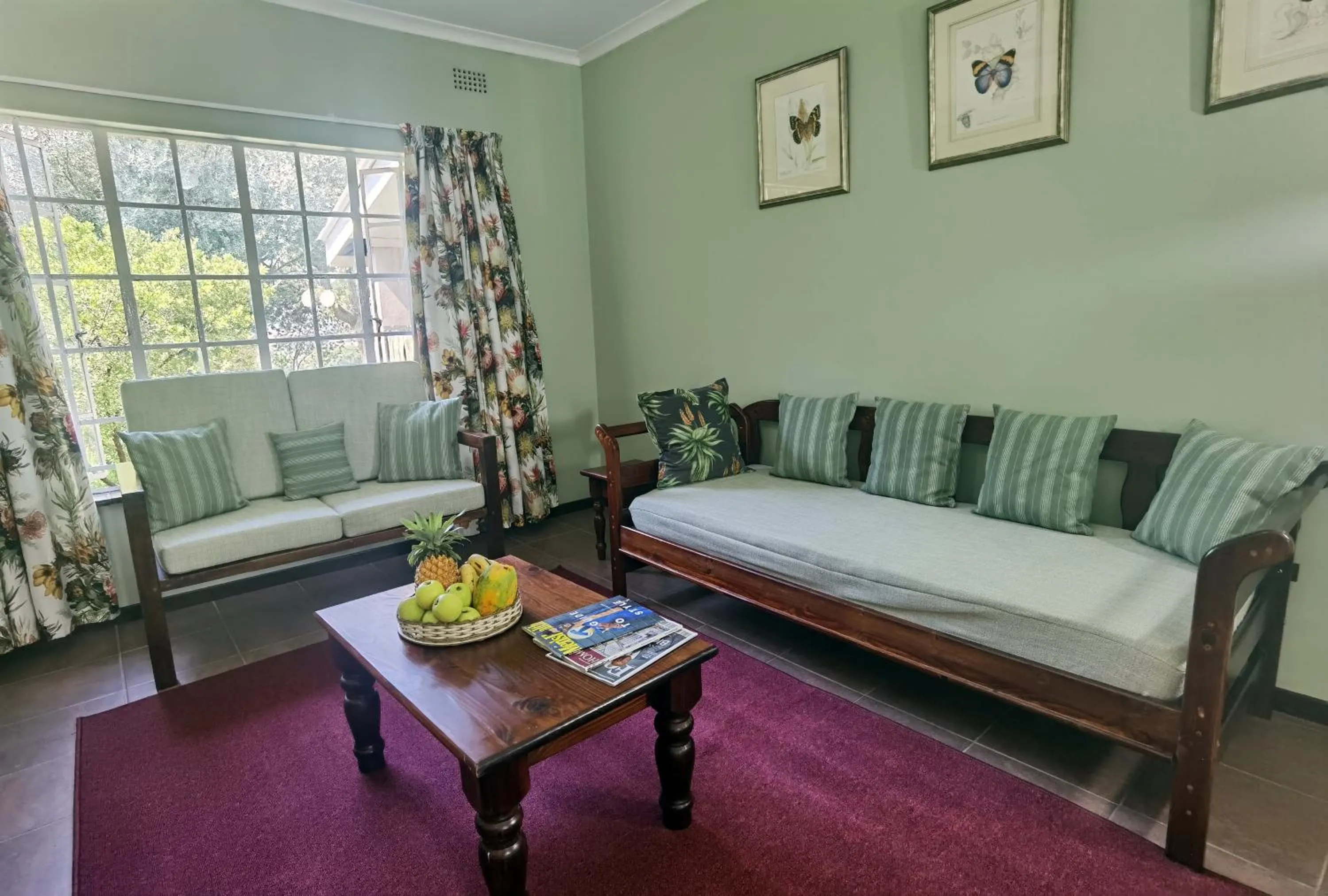 Bed in Random Harvest Country Cottages