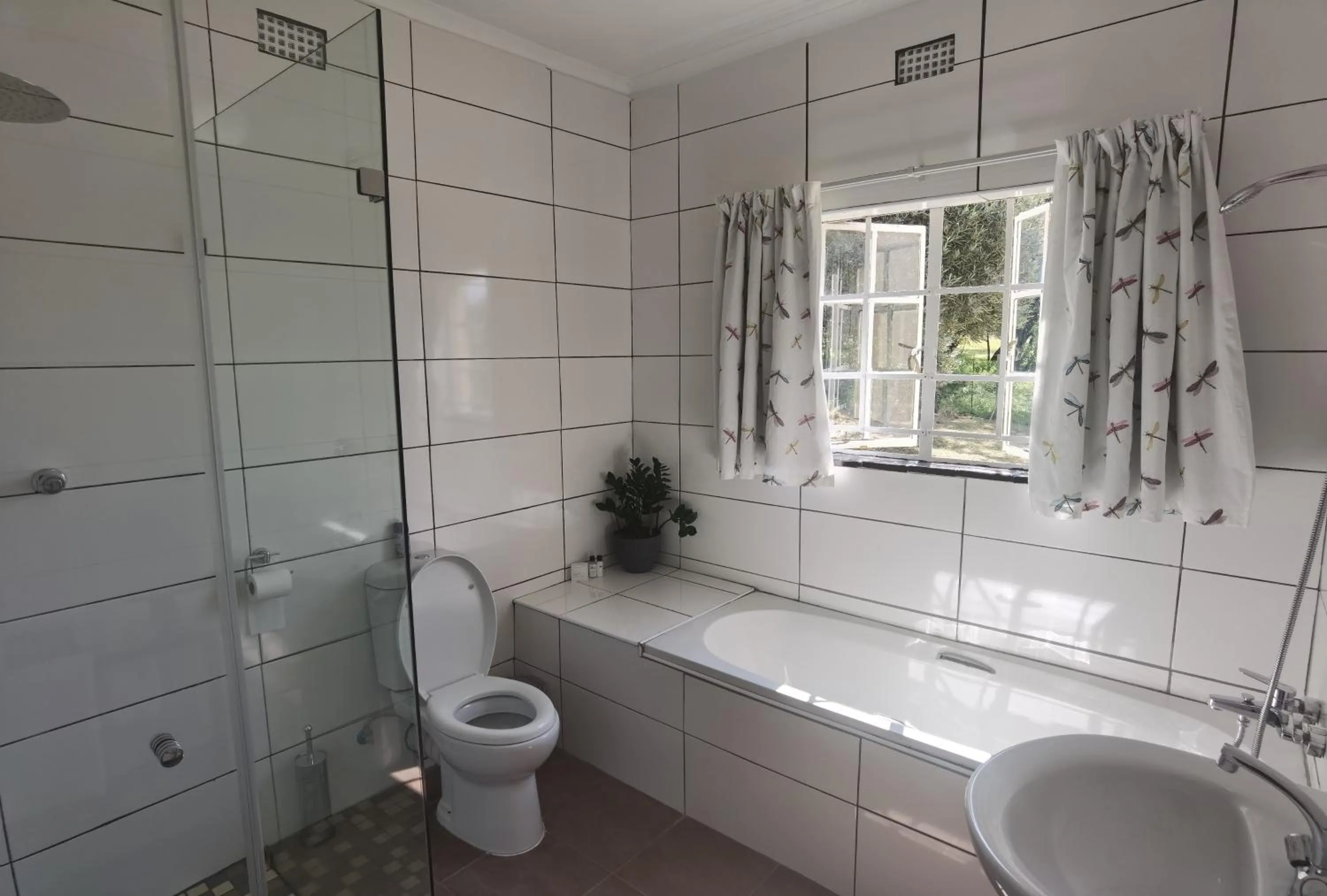 Shower in Random Harvest Country Cottages