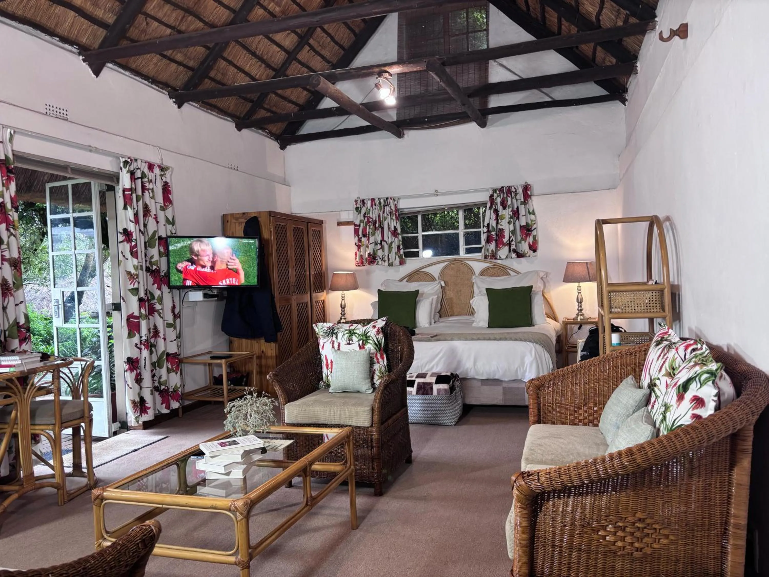 TV and multimedia in Random Harvest Country Cottages