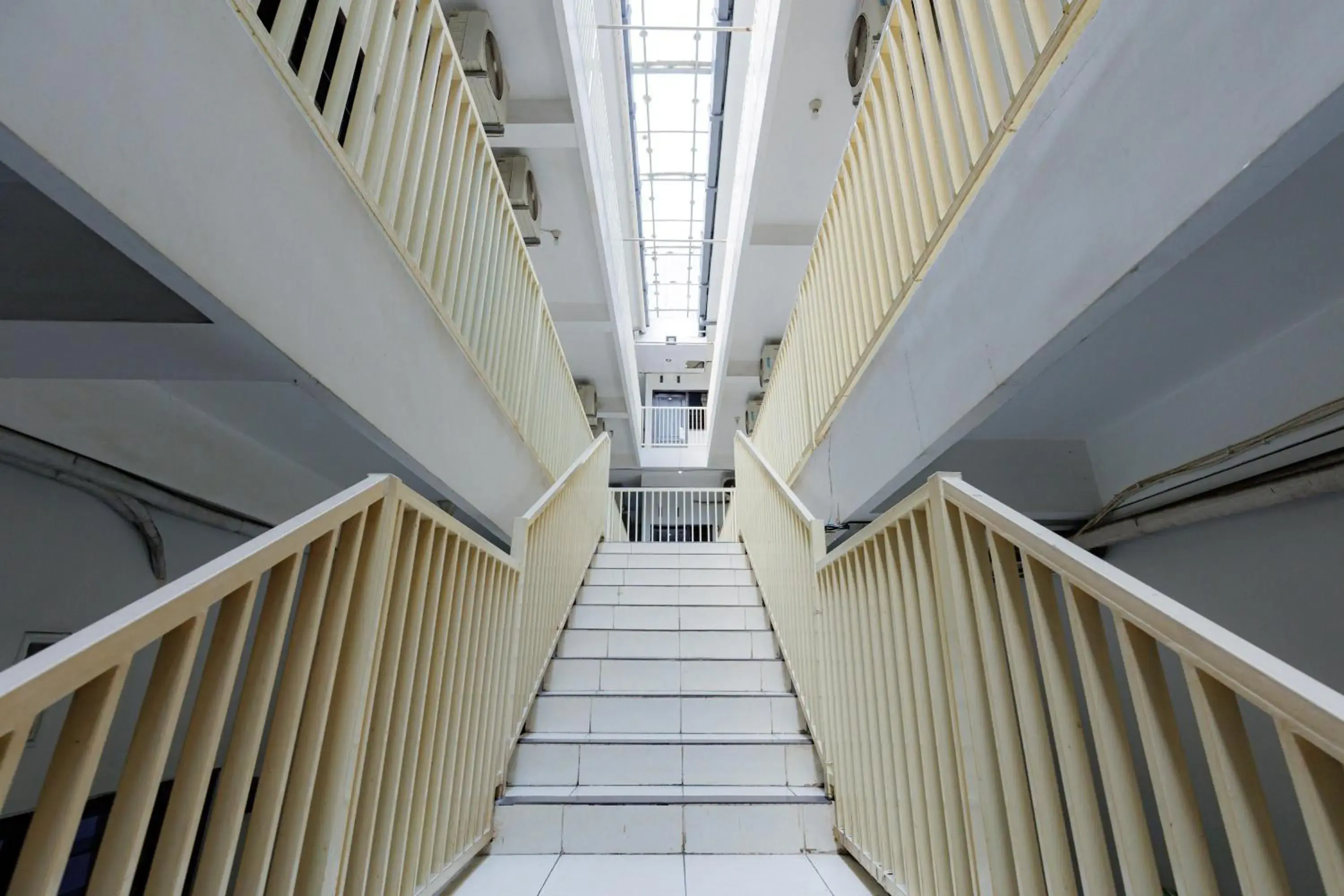 Property building in RedDoorz Plus near Malang Town Square Property building in RedDoorz Plus near Malang Town Square