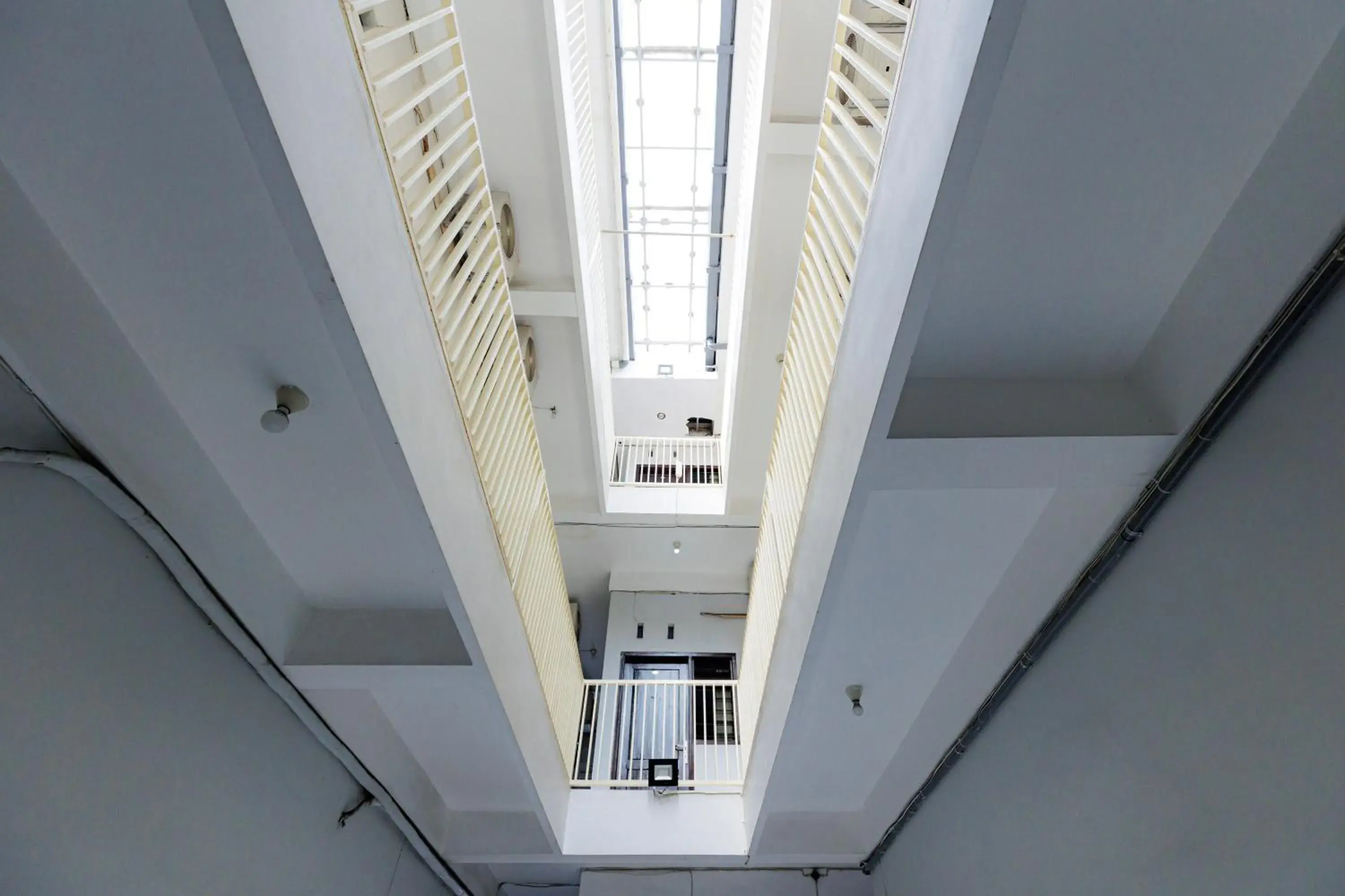 Property building in RedDoorz Plus near Malang Town Square Property building in RedDoorz Plus near Malang Town Square