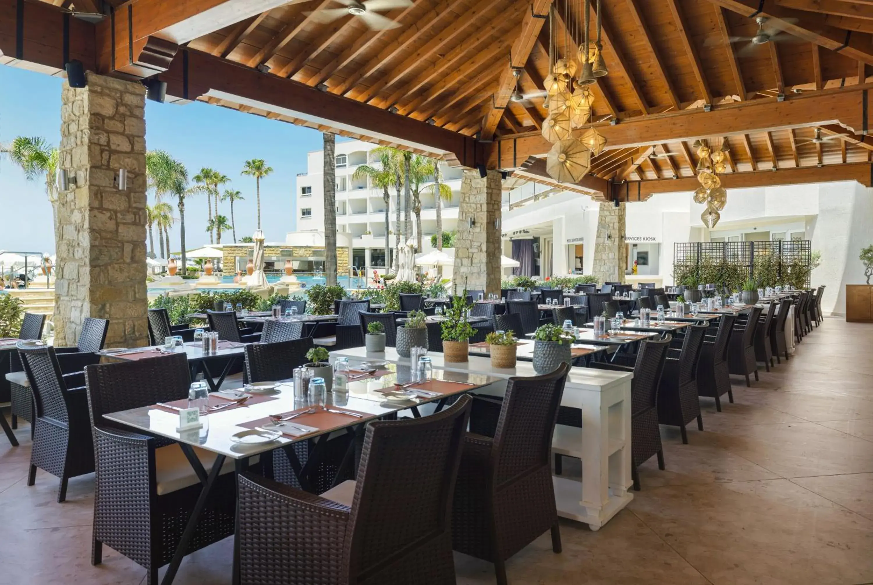 Restaurant/places to eat in Alexander The Great Beach Hotel Restaurant/places to eat in Alexander The Great Beach Hotel