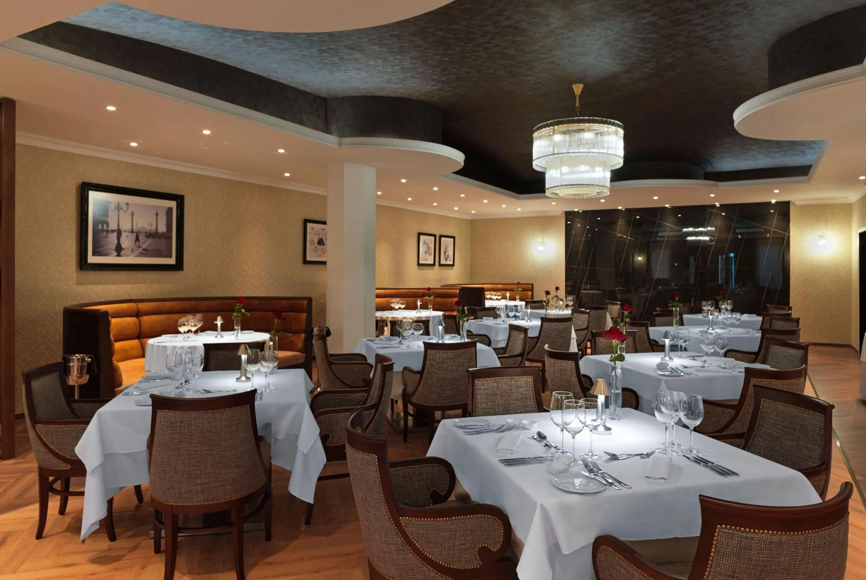 Restaurant/places to eat in Alexander The Great Beach Hotel