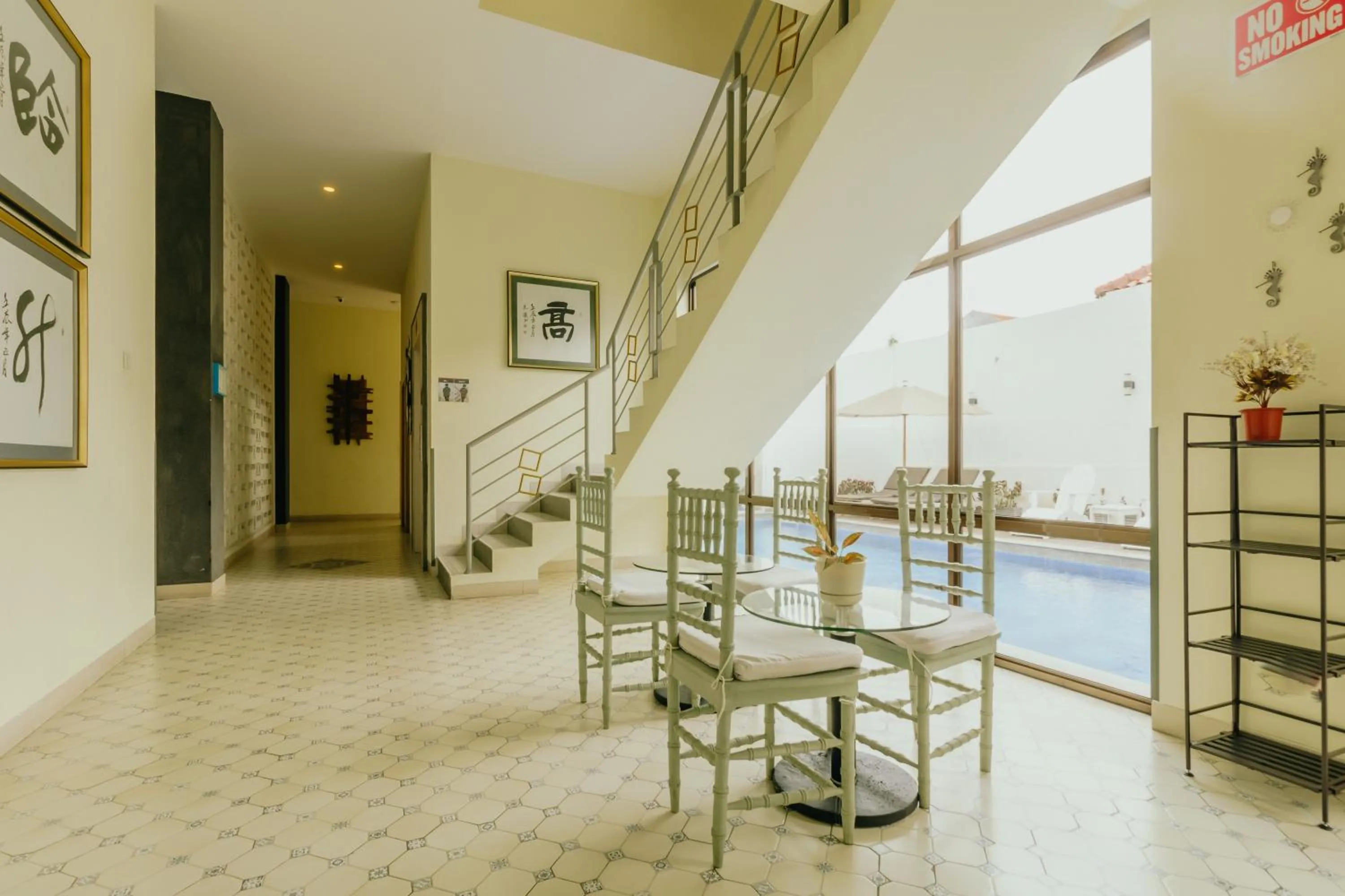 Living room in Urbanest Inn House Slipi